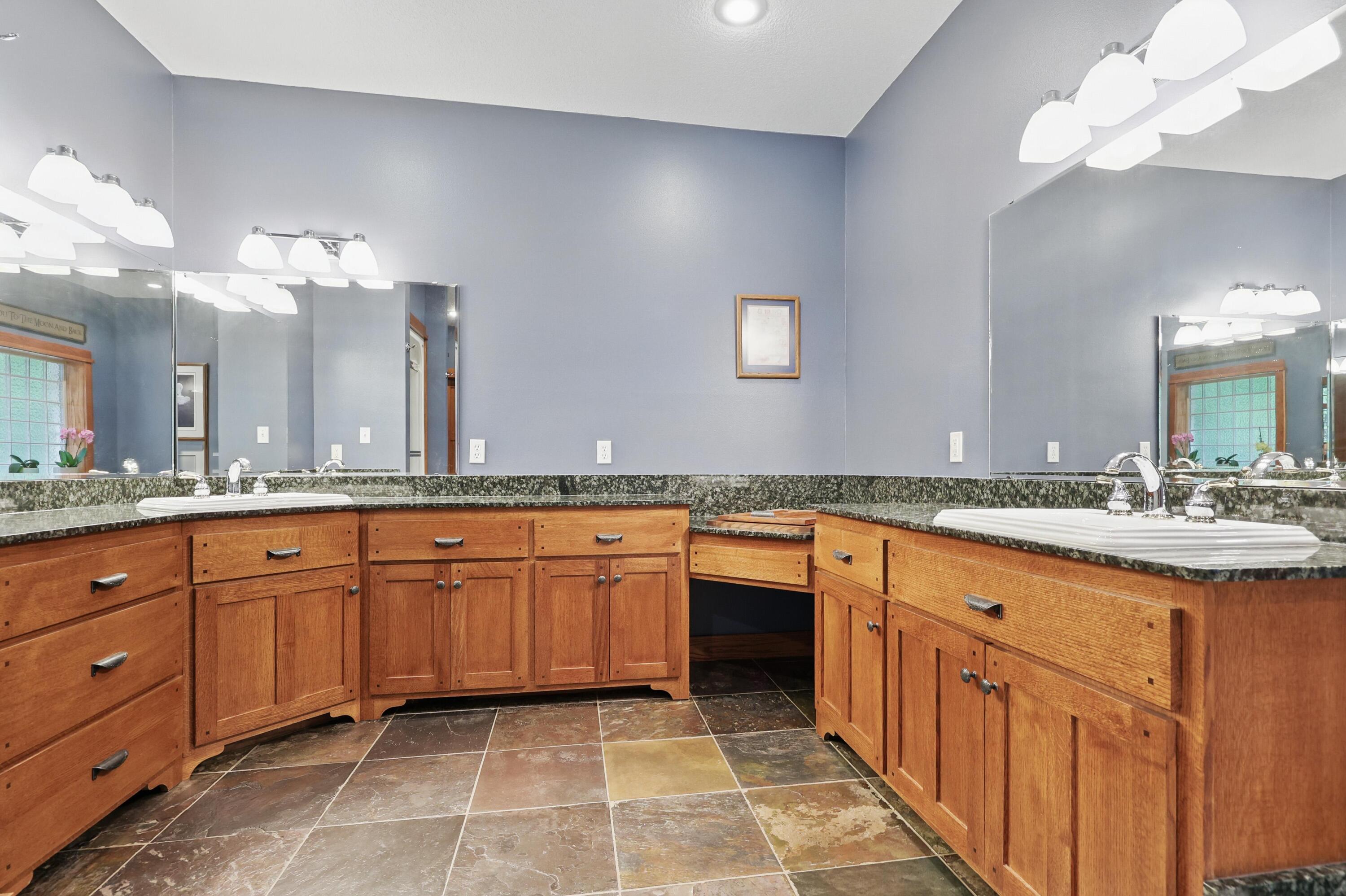 4955 Deer Run Loop Property Photo 37