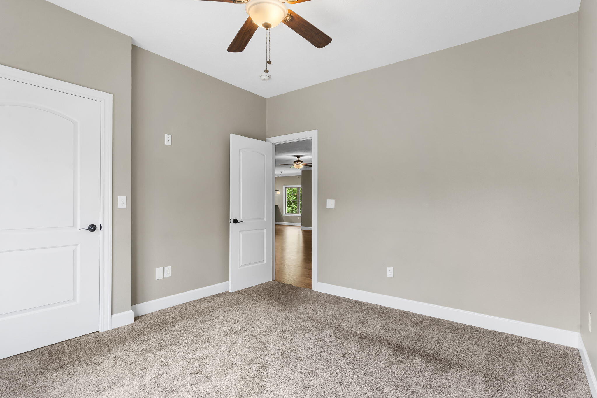 311 Stillwood Drive Property Photo 11