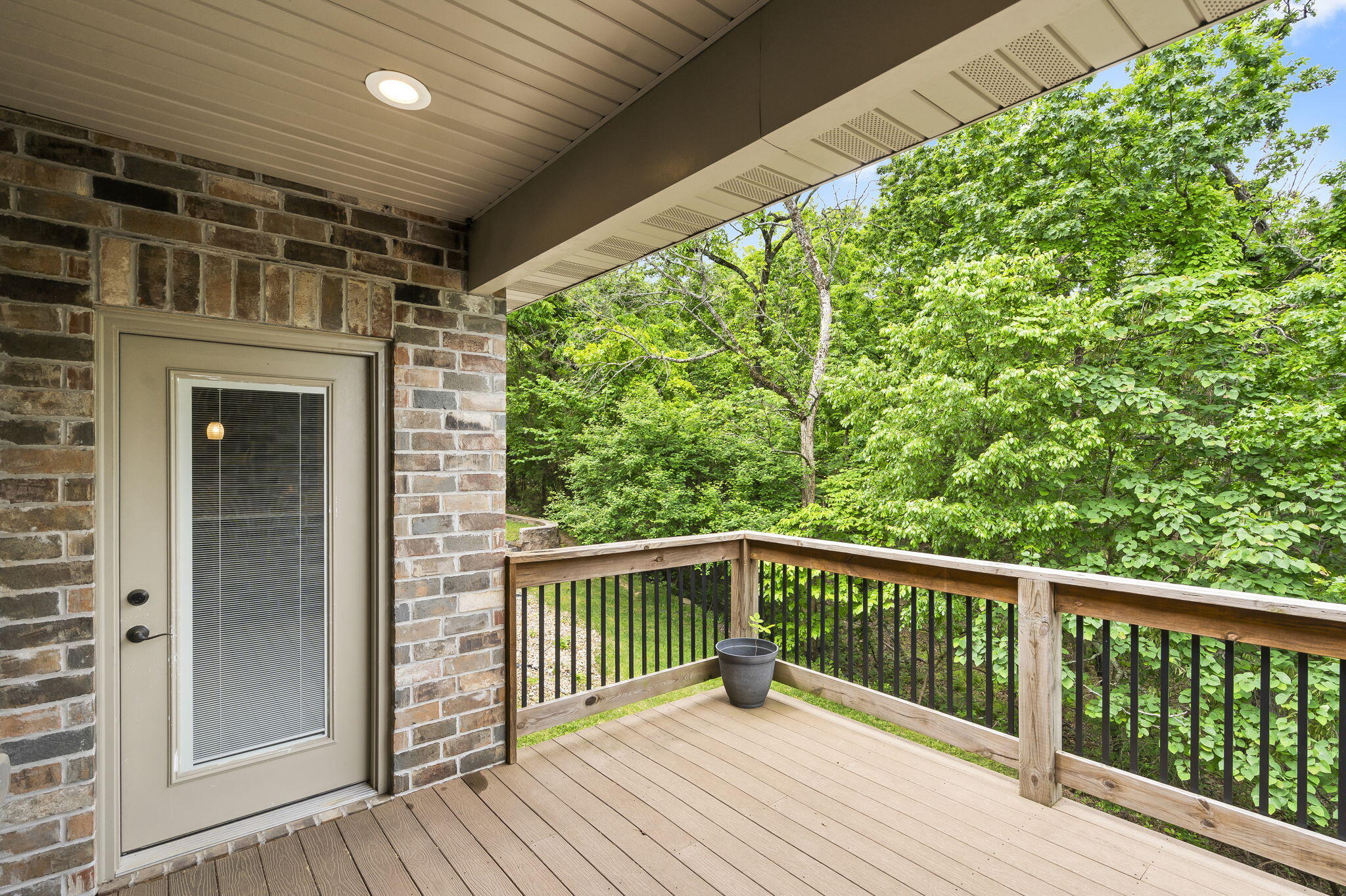 311 Stillwood Drive Property Photo 18