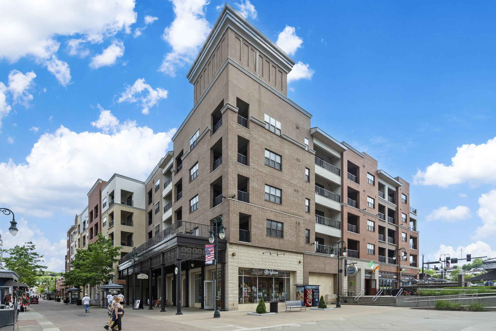 2513 Branson Landing Blvd Property Photo 1