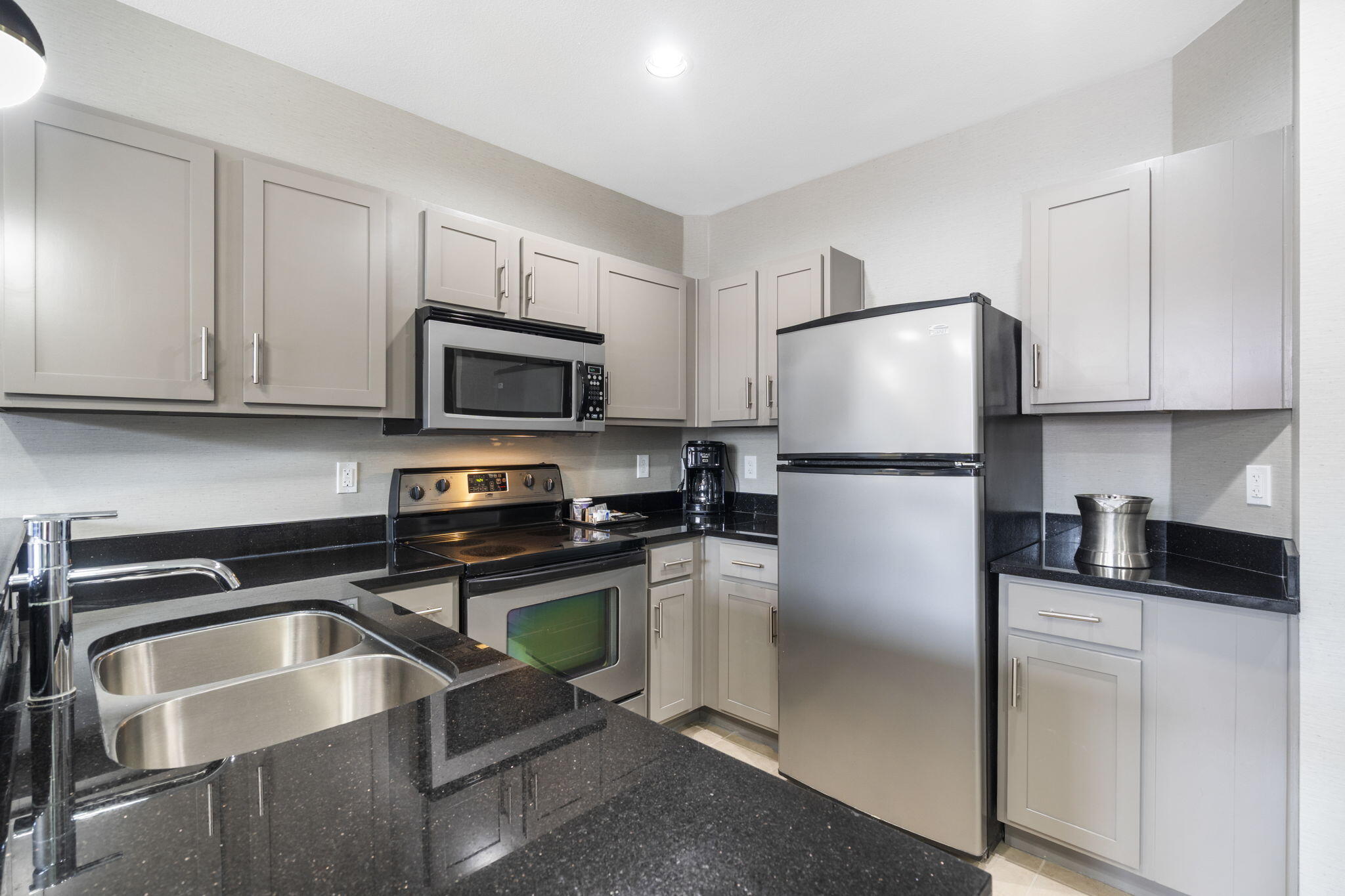 2513 Branson Landing Blvd Property Photo 4