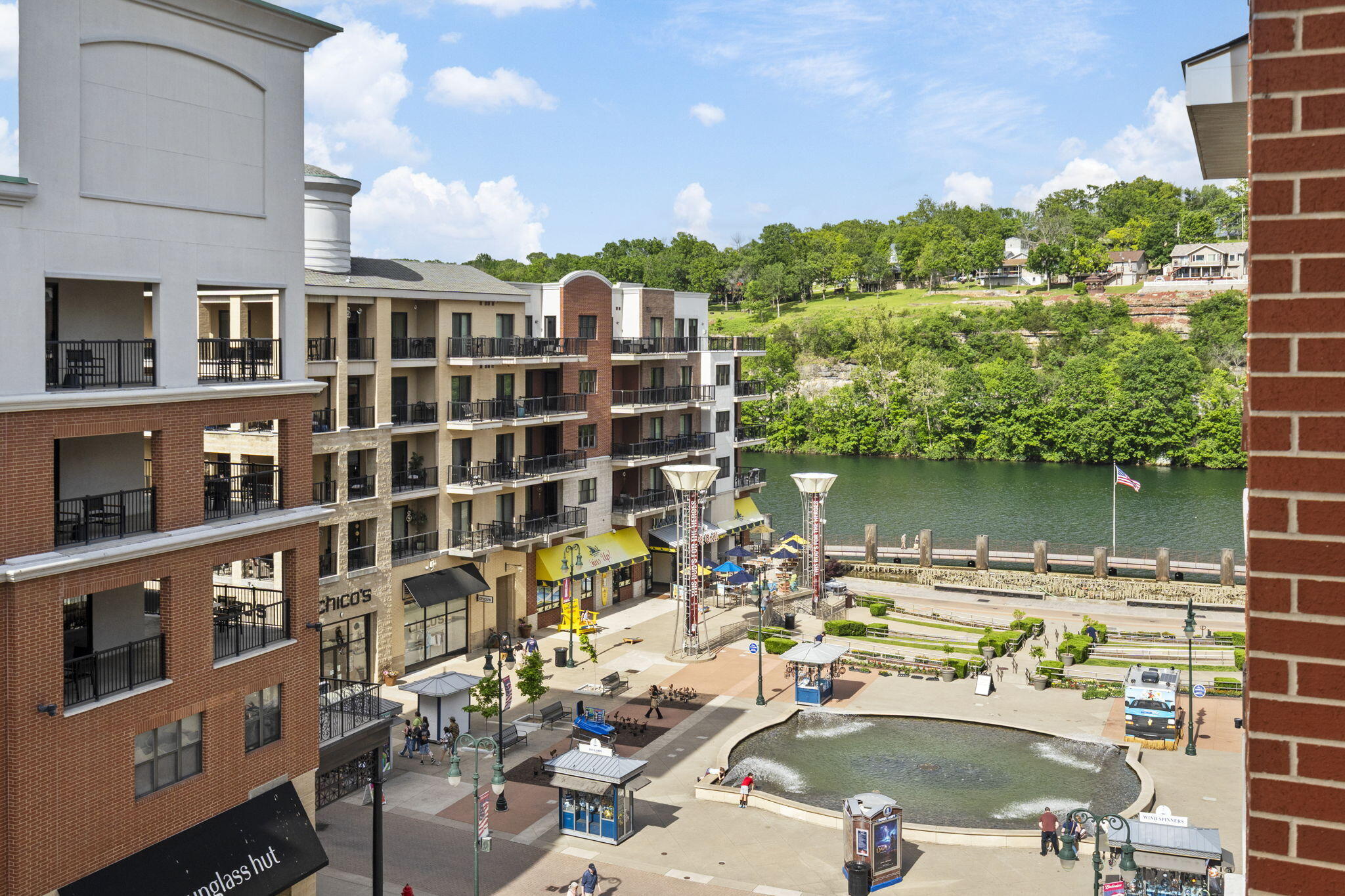 2513 Branson Landing Blvd Property Photo 25