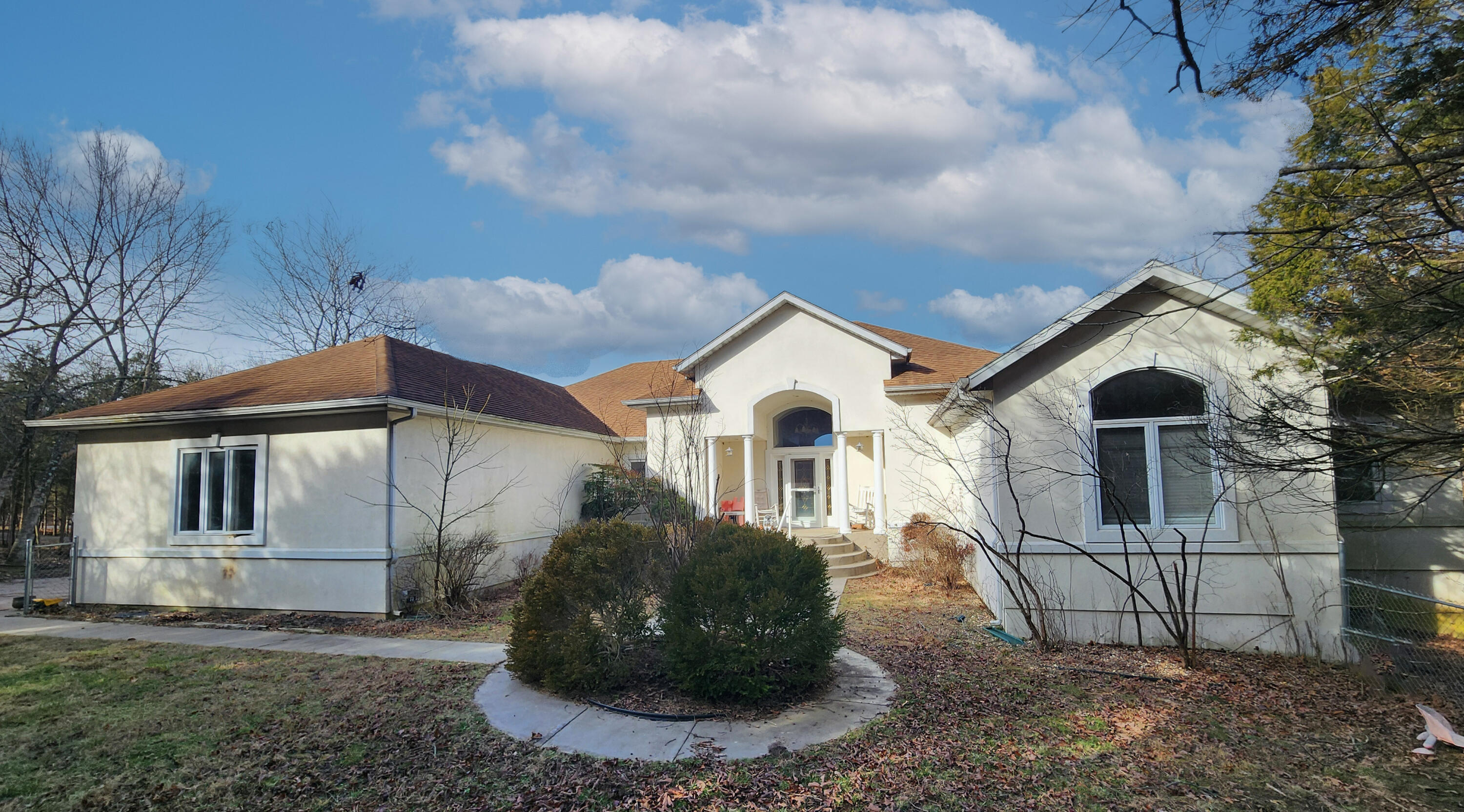 2016 Timberlake Road Property Photo 1