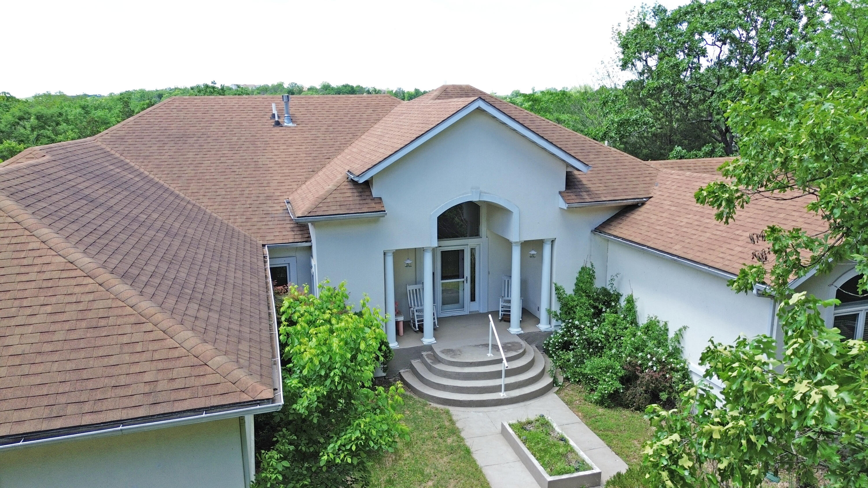 2016 Timberlake Road Property Photo 2