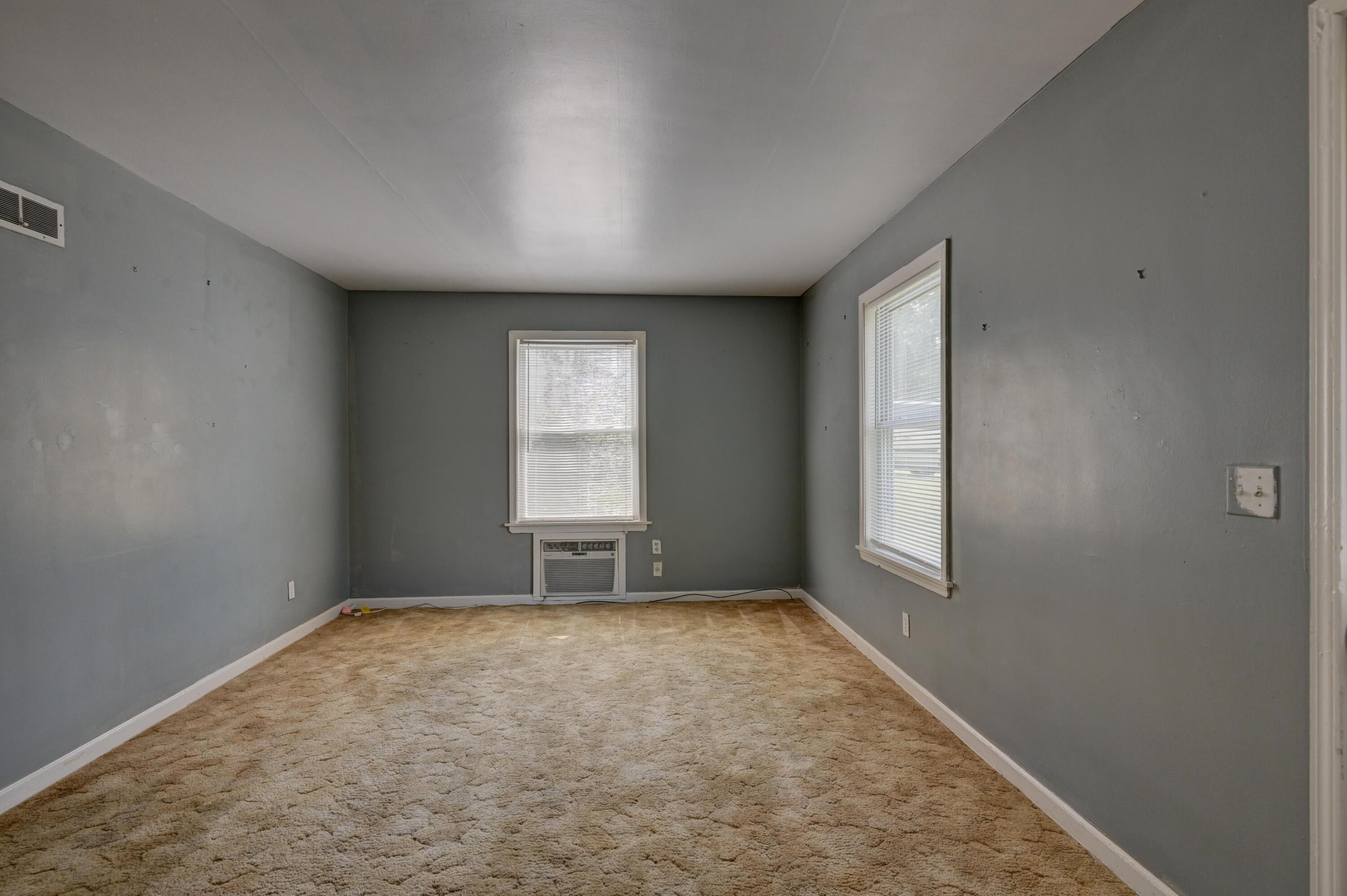 817 Kentland Drive Property Photo 7