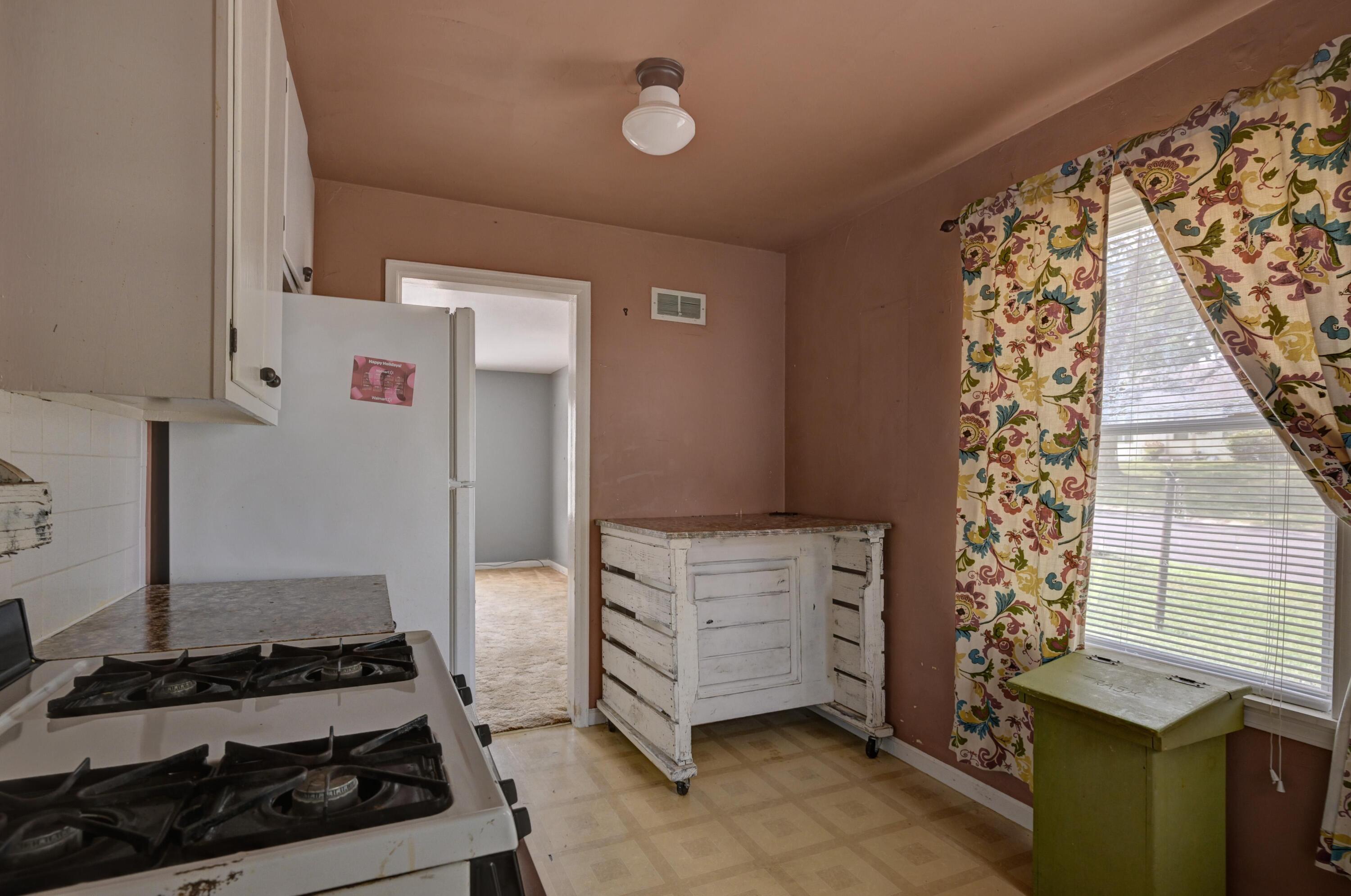 817 Kentland Drive Property Photo 9