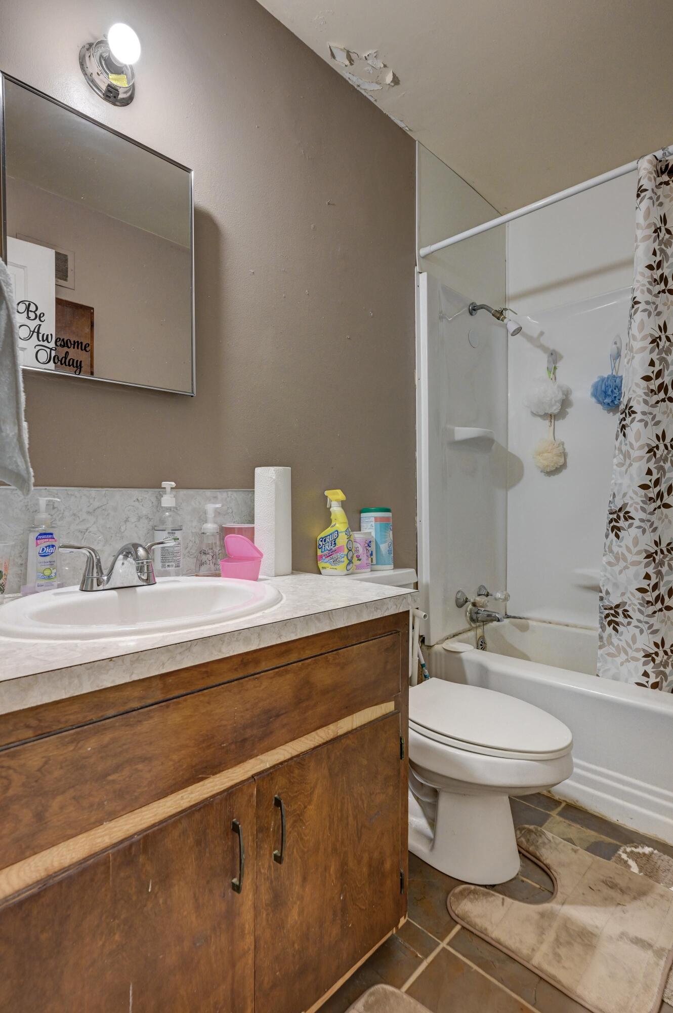 720 Kentland Drive Property Photo 12