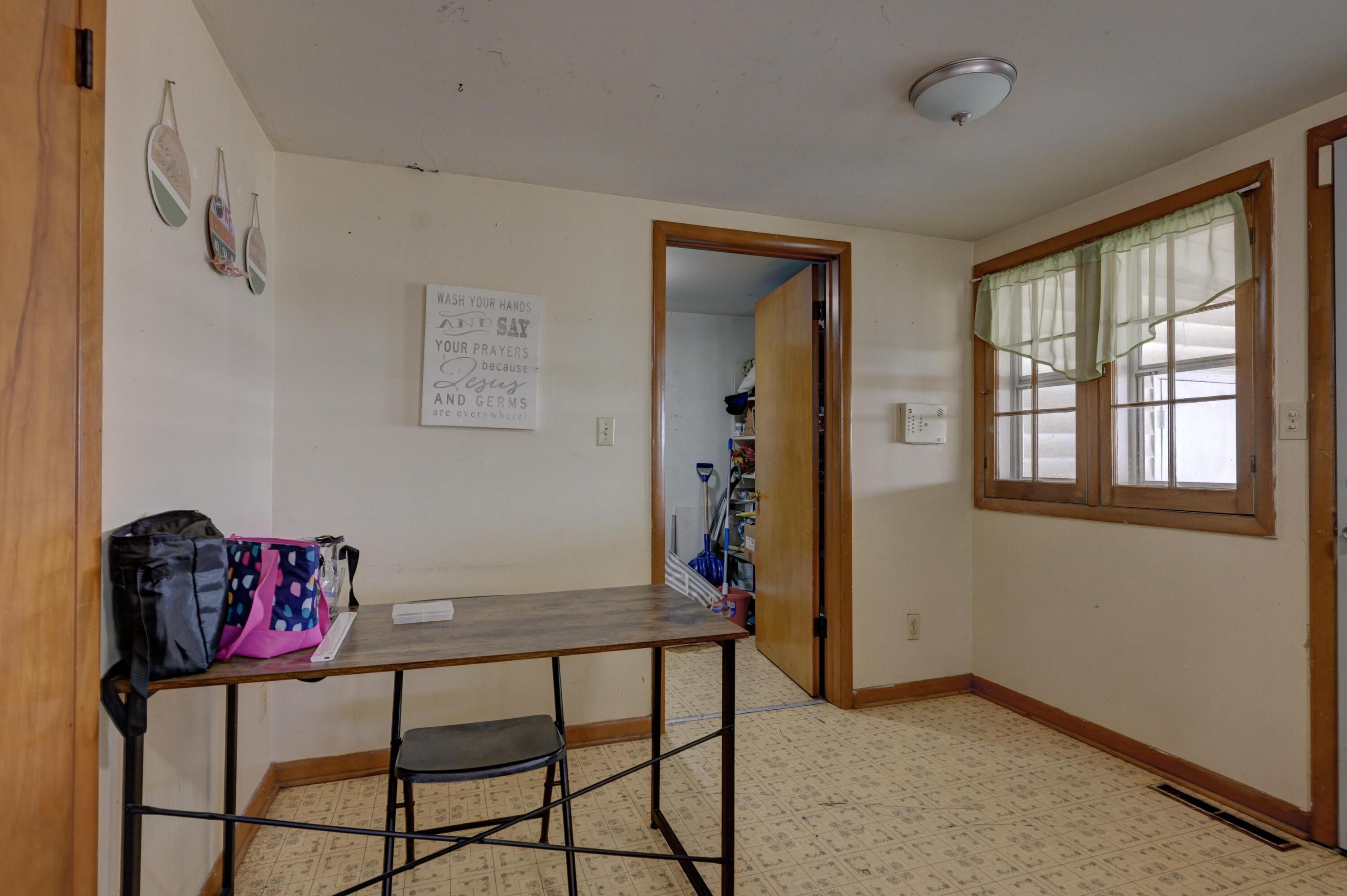 720 Kentland Drive Property Photo 16