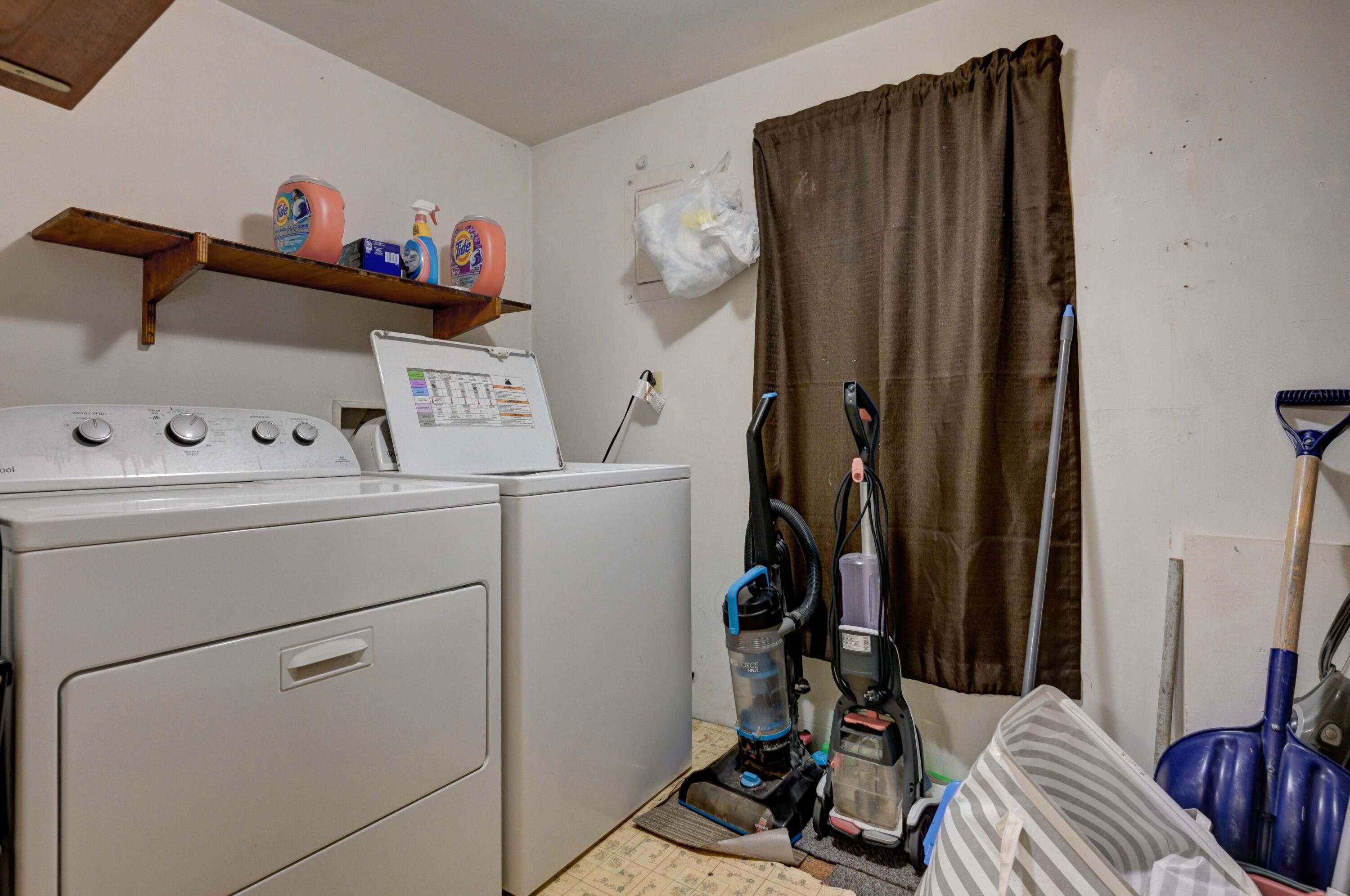 720 Kentland Drive Property Photo 21