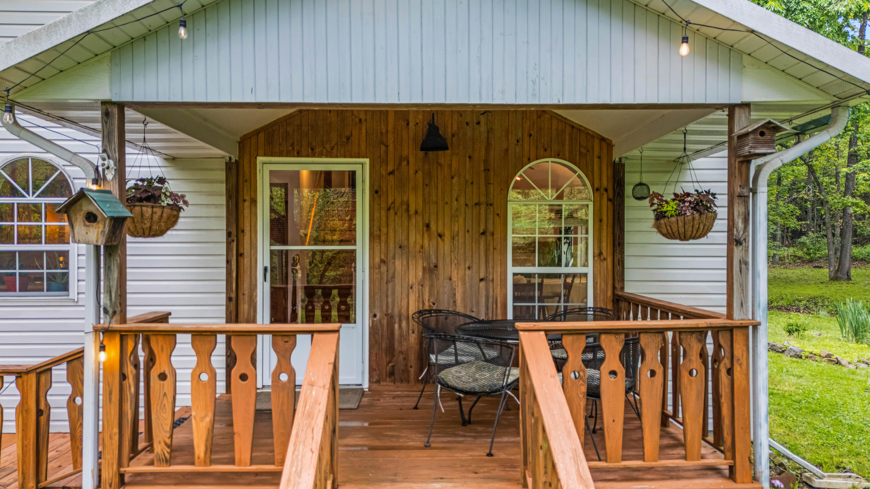 9616 County Road 6310 Property Photo 4
