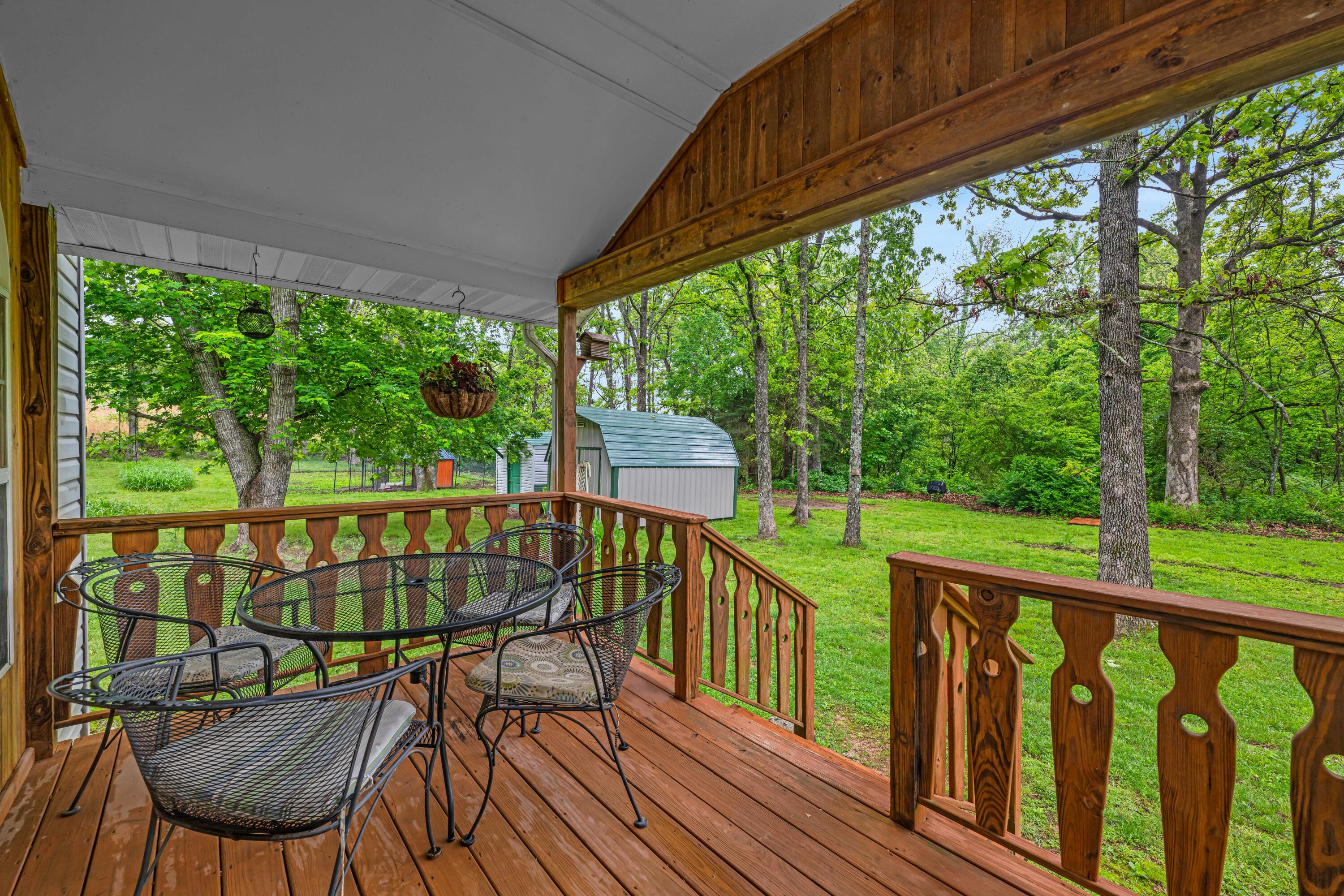 9616 County Road 6310 Property Photo 44