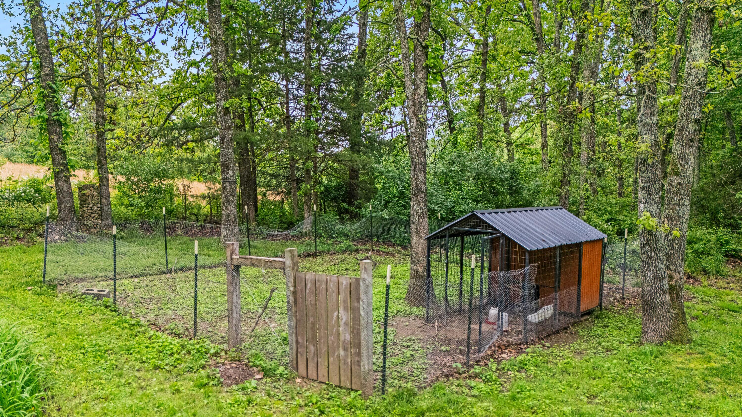 9616 County Road 6310 Property Photo 53