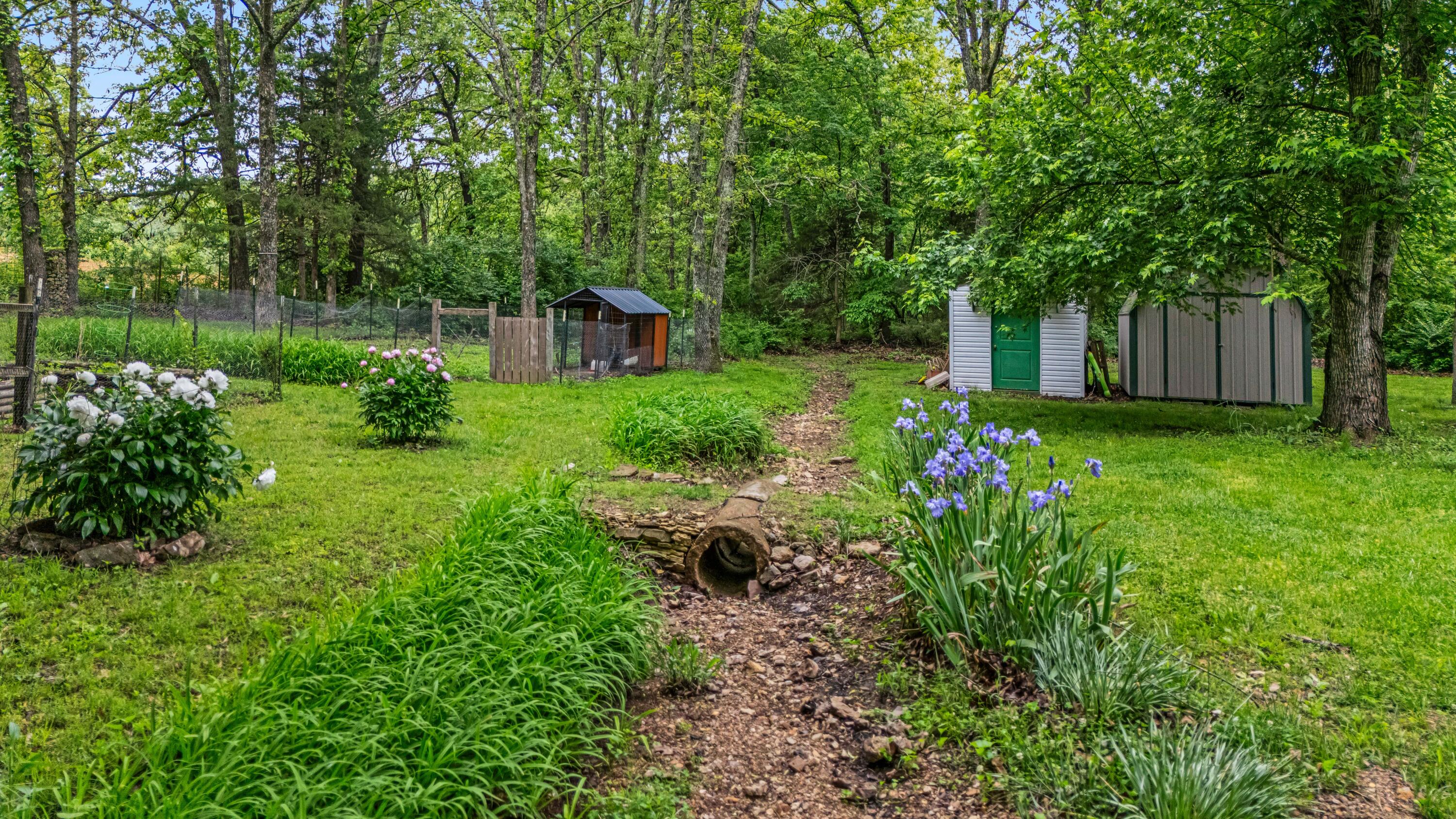 9616 County Road 6310 Property Photo 55