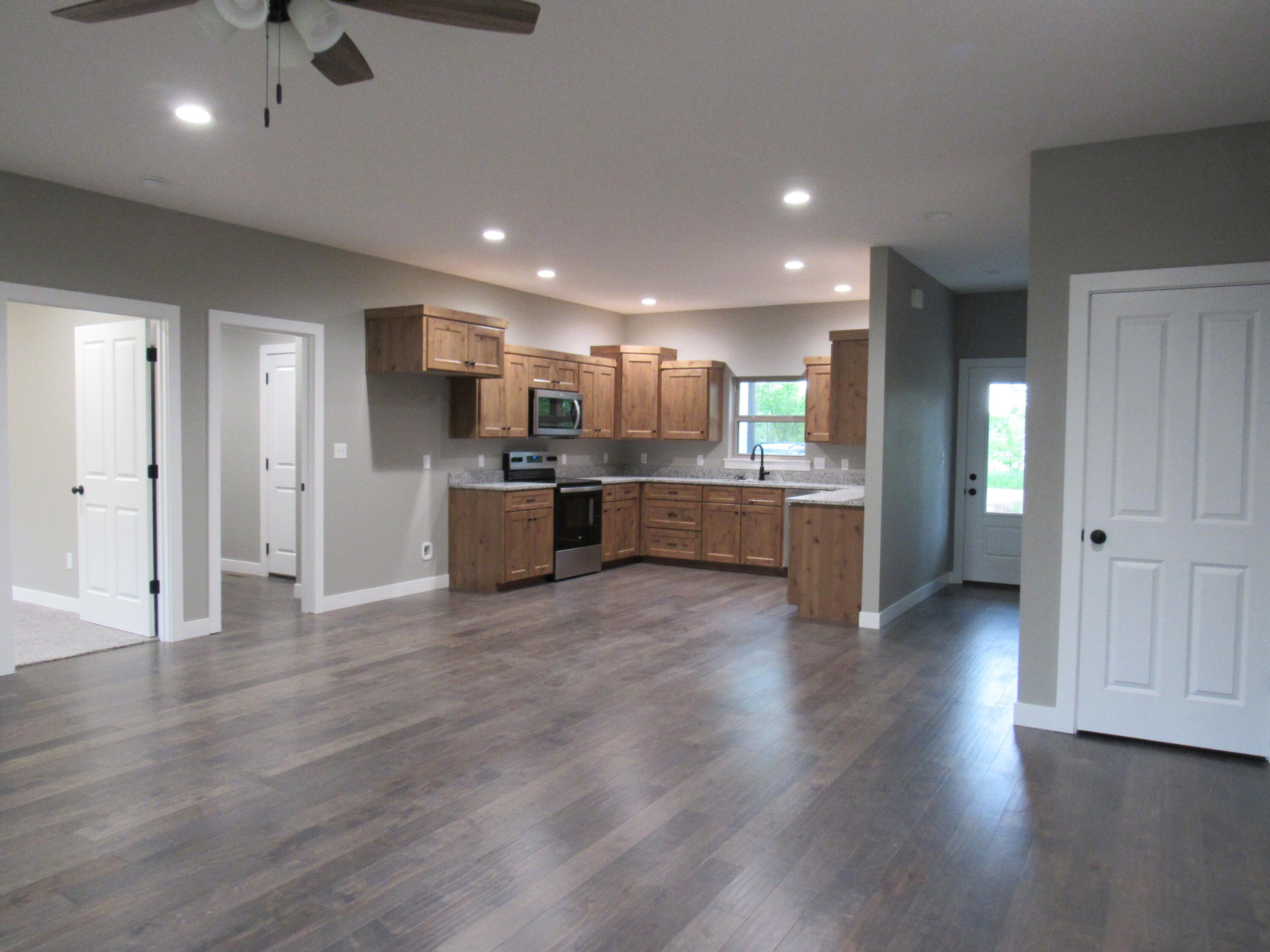 748 Birdsong Lane Property Photo 15