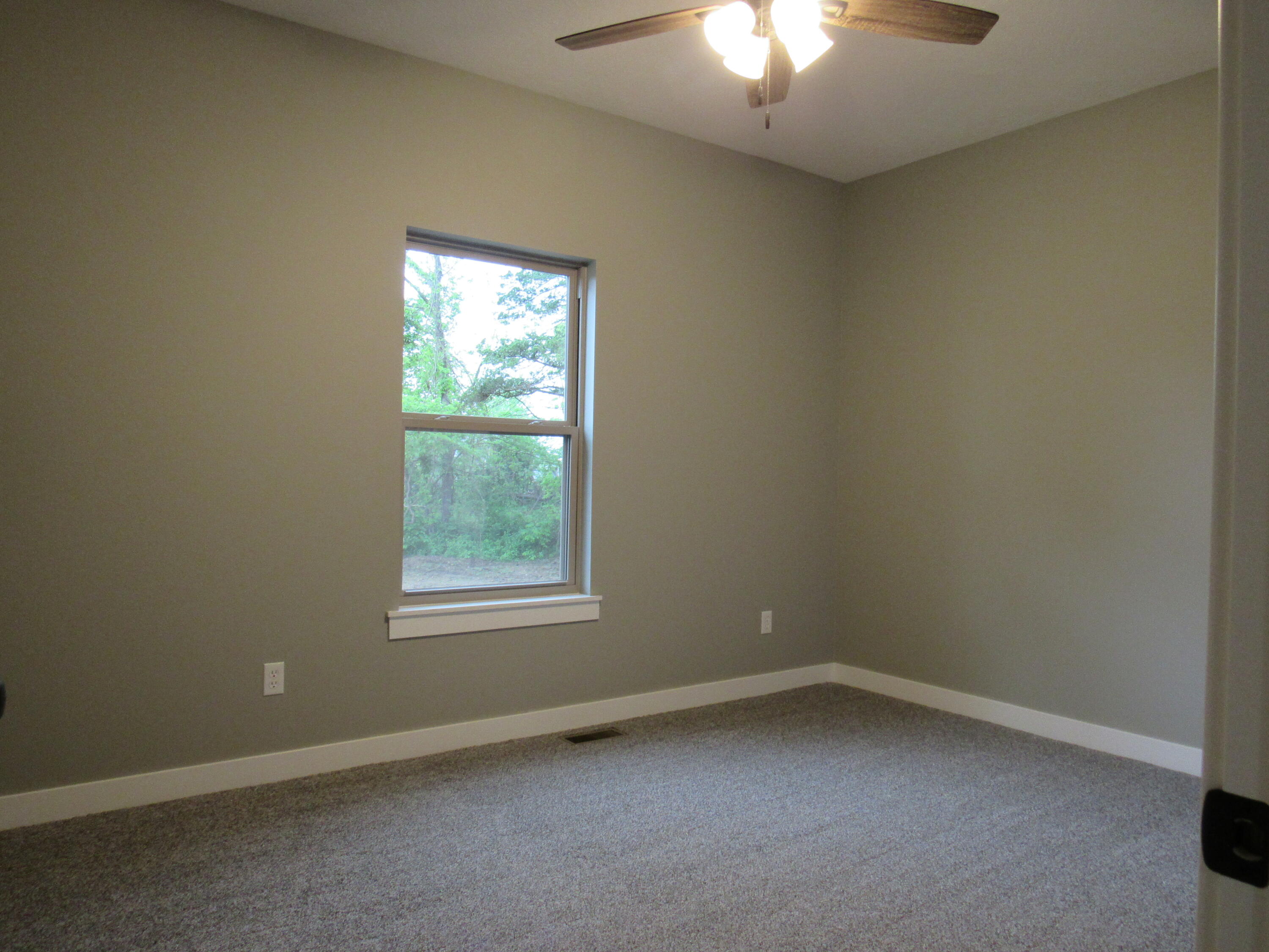 748 Birdsong Lane Property Photo 29
