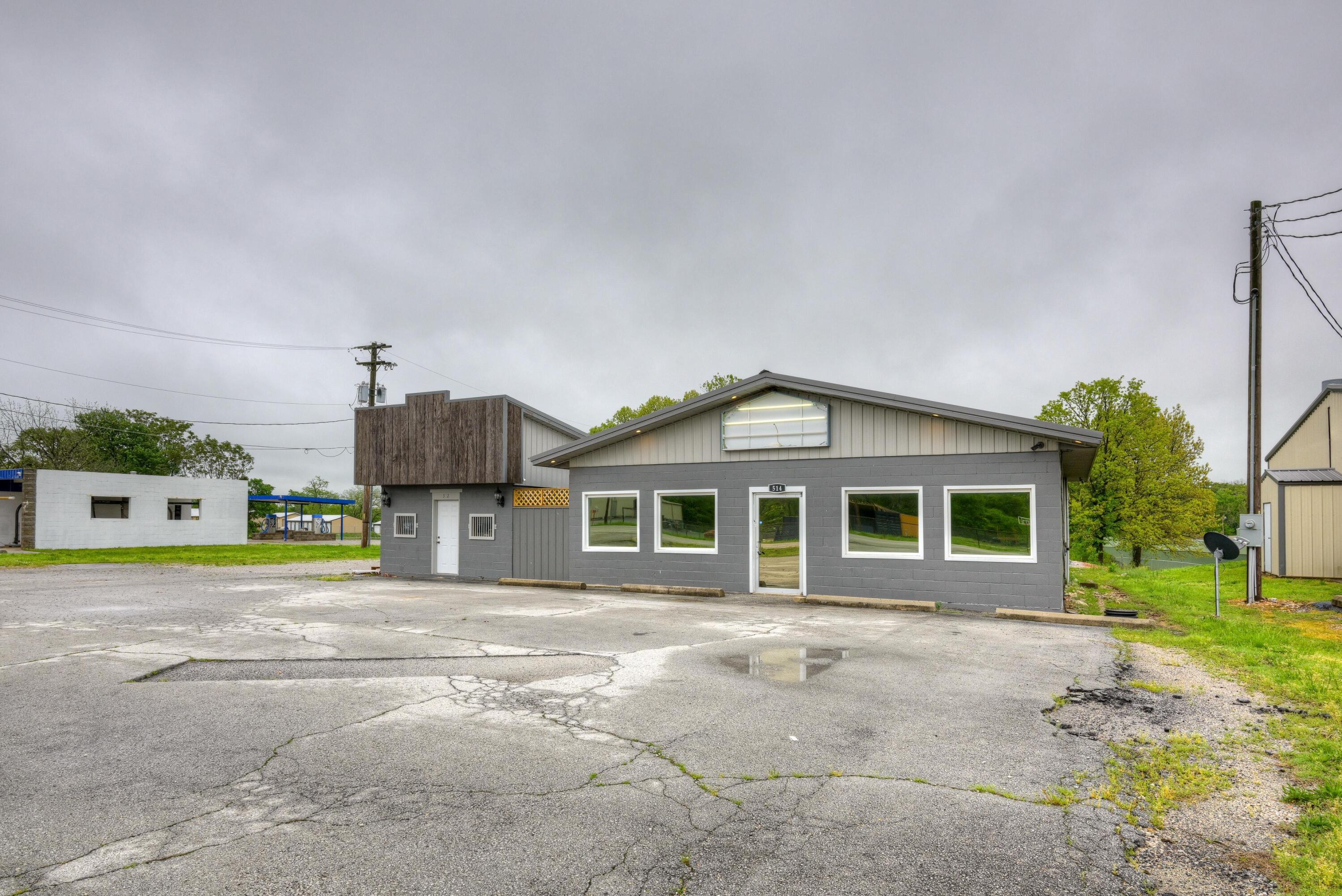 514 West Valley Street Property Photo