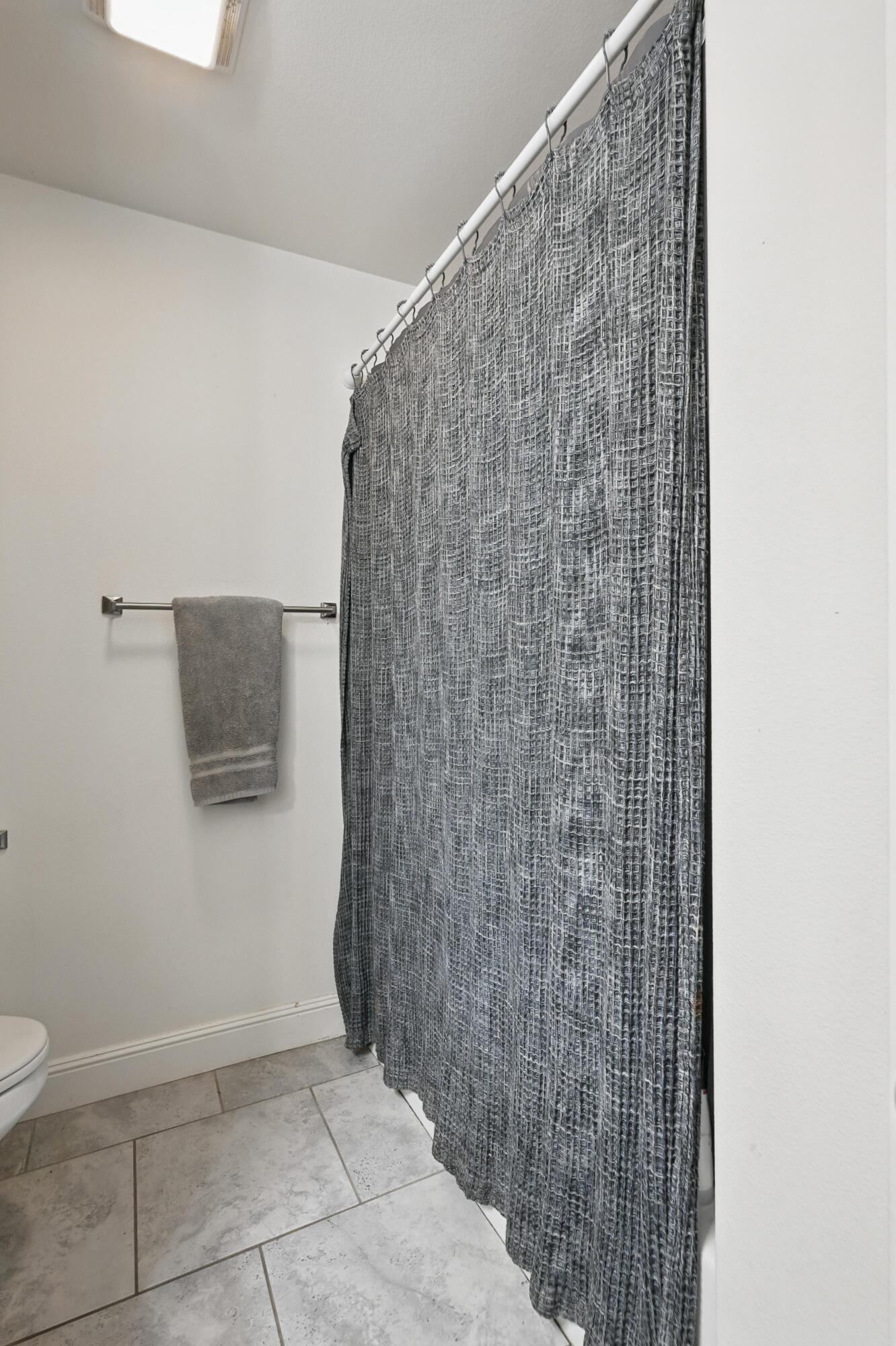 2102 Birdie Lane Property Photo 18