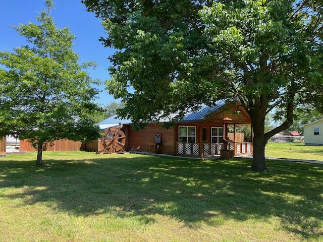 420 Maple Street Property Photo 3
