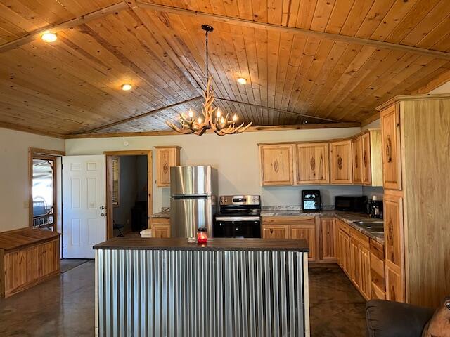 420 Maple Street Property Photo 9