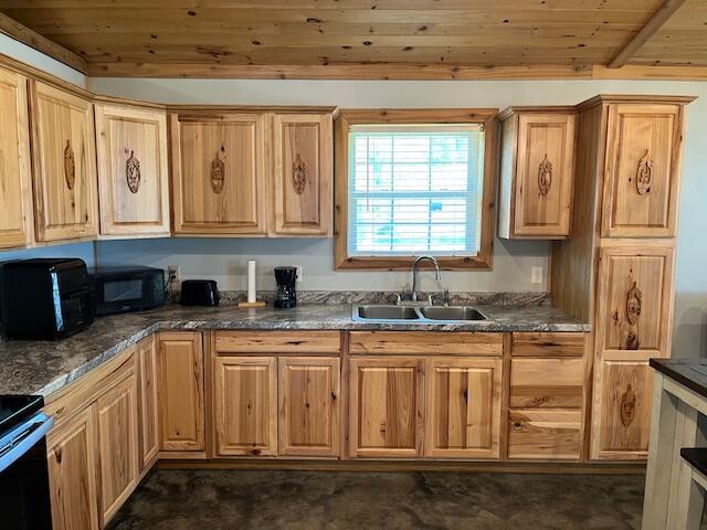 420 Maple Street Property Photo 11