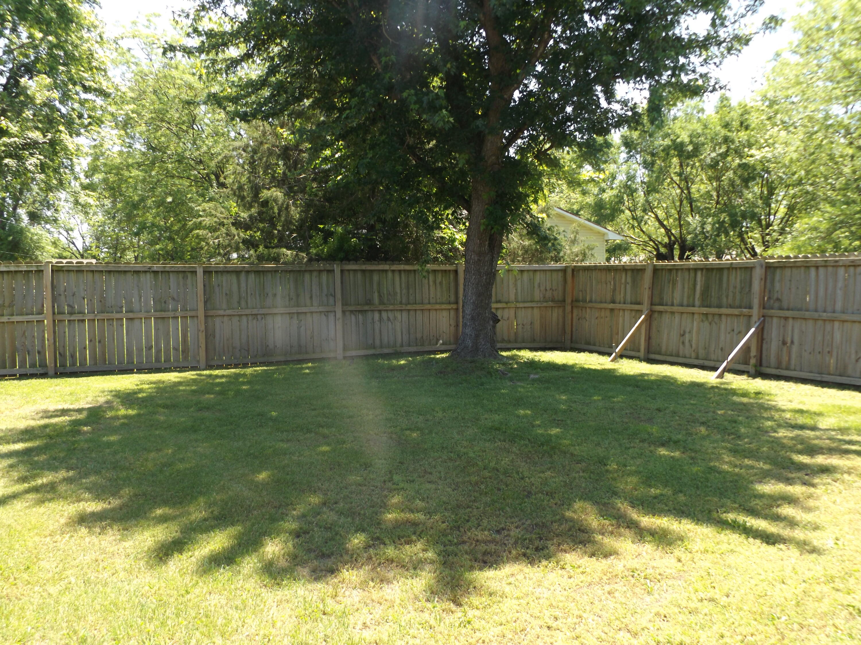 420 Maple Street Property Photo 22