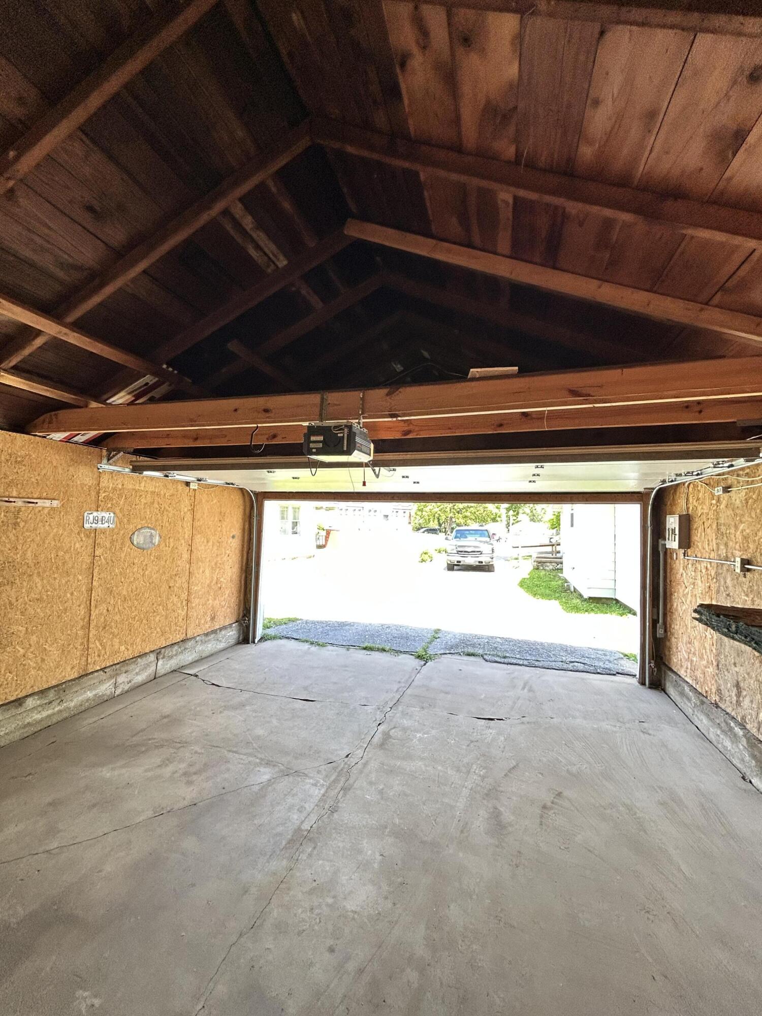637 North Main Avenue Property Photo 30