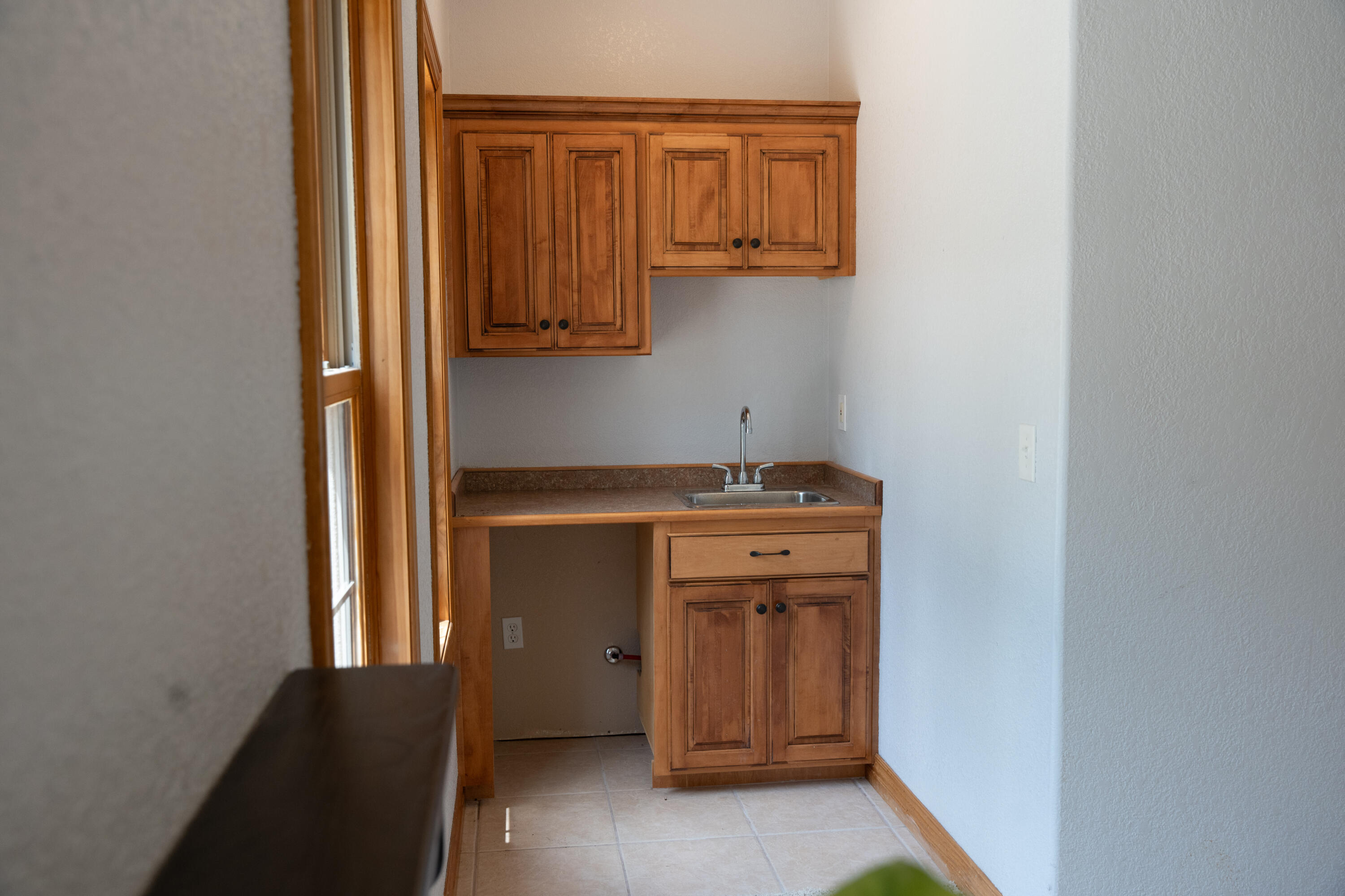 1099 East Julian Street Property Photo 26