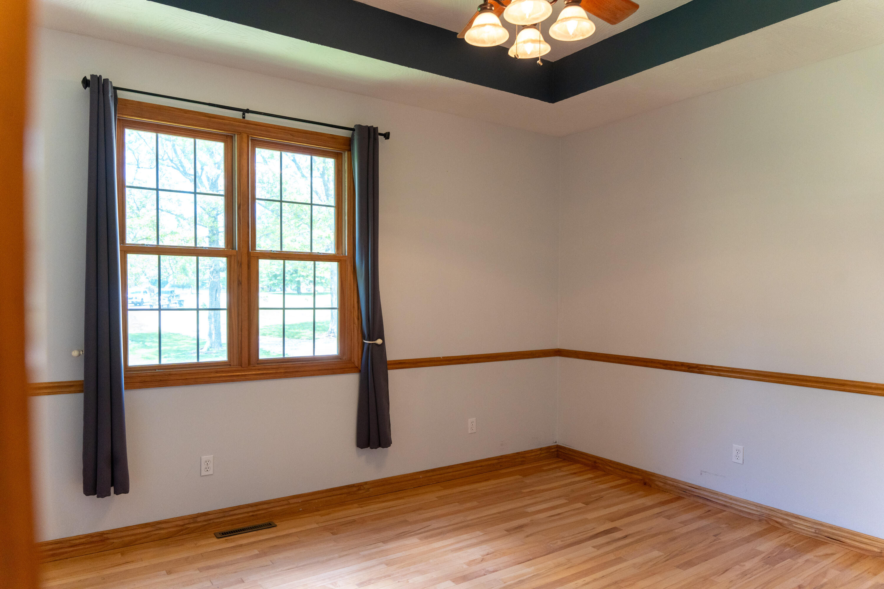 1099 East Julian Street Property Photo 29