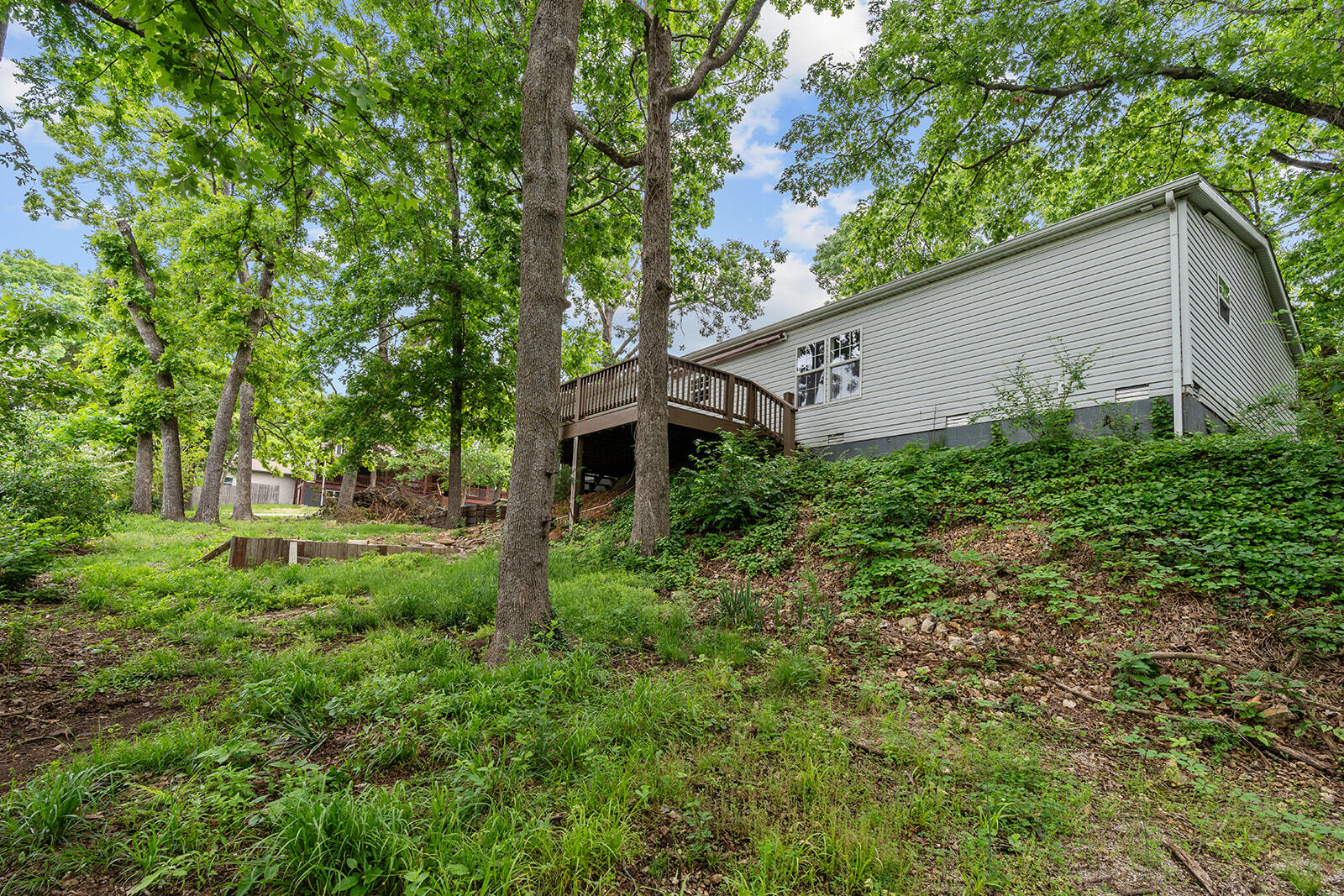 313 Laurel Street Property Photo 27