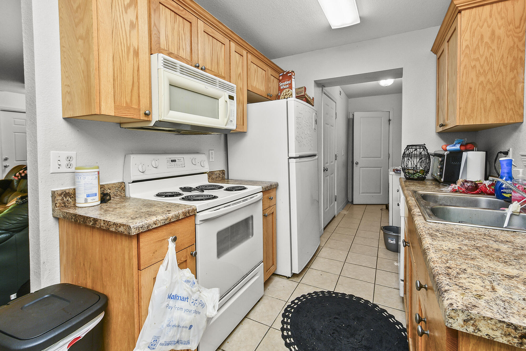 1292 Hillcrest Place Property Photo 7