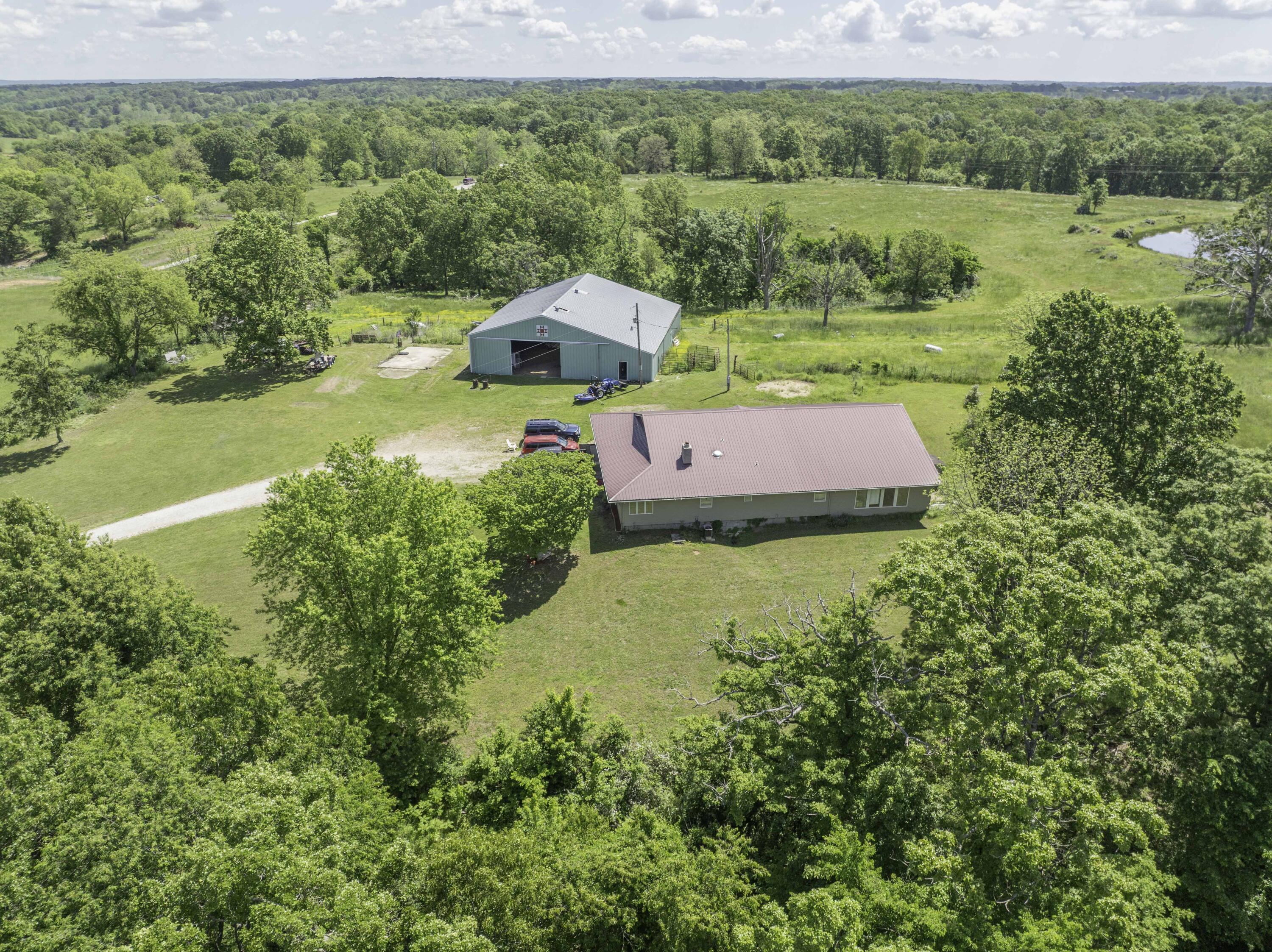 12056 Farm Road 1100 Property Photo 44
