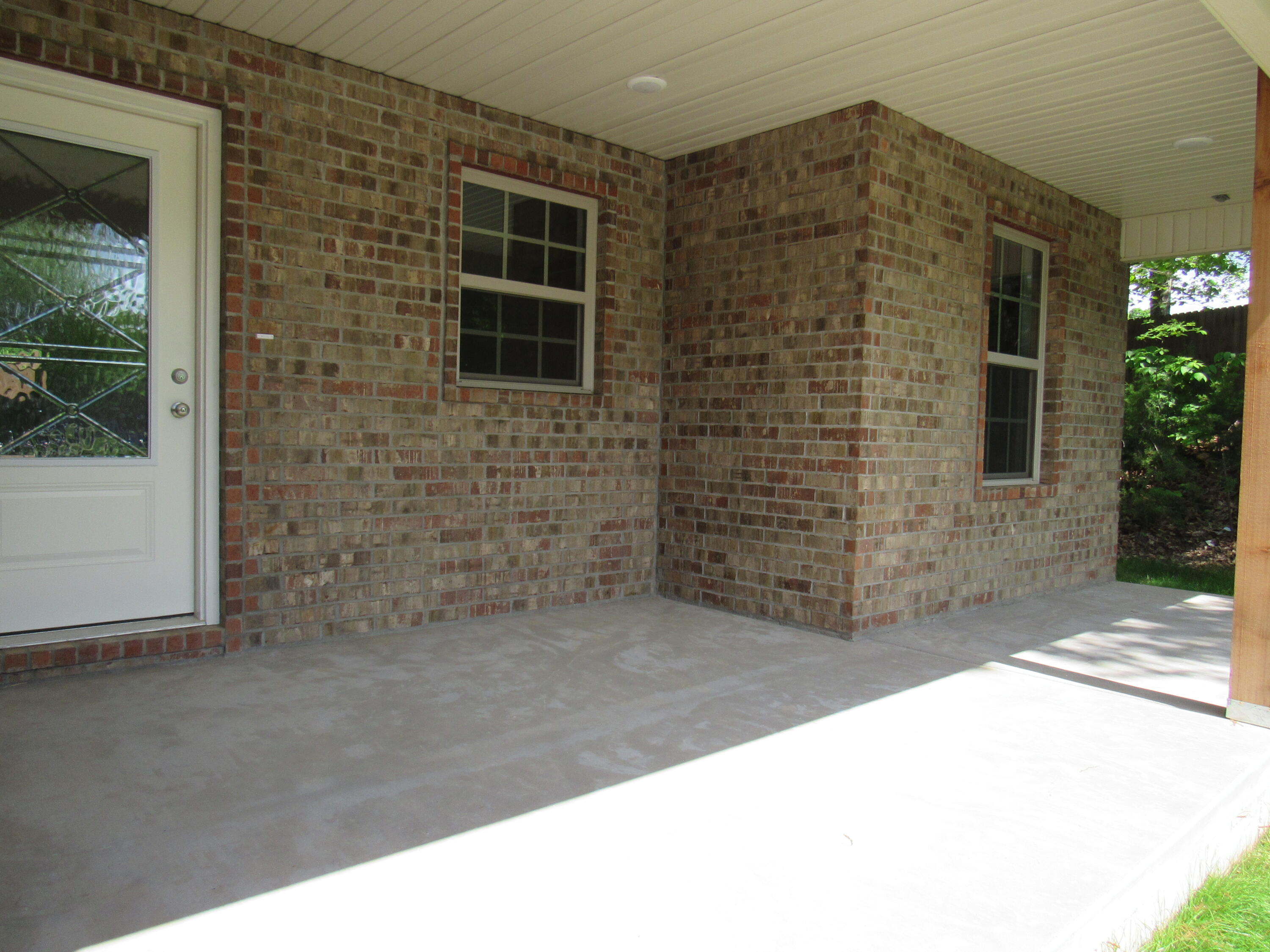 1560 Lacy Spring Drive Property Photo 5