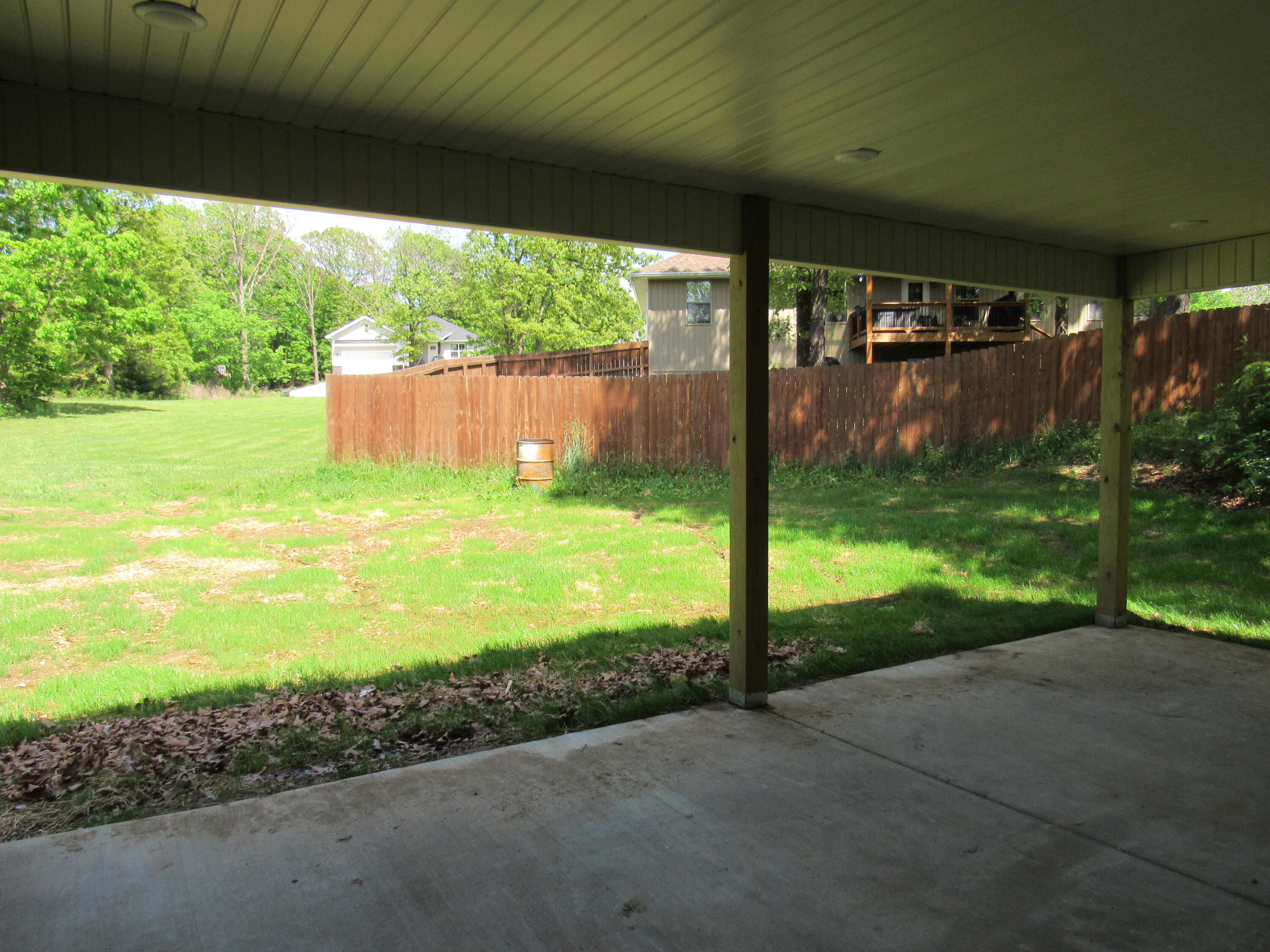 1560 Lacy Spring Drive Property Photo 6