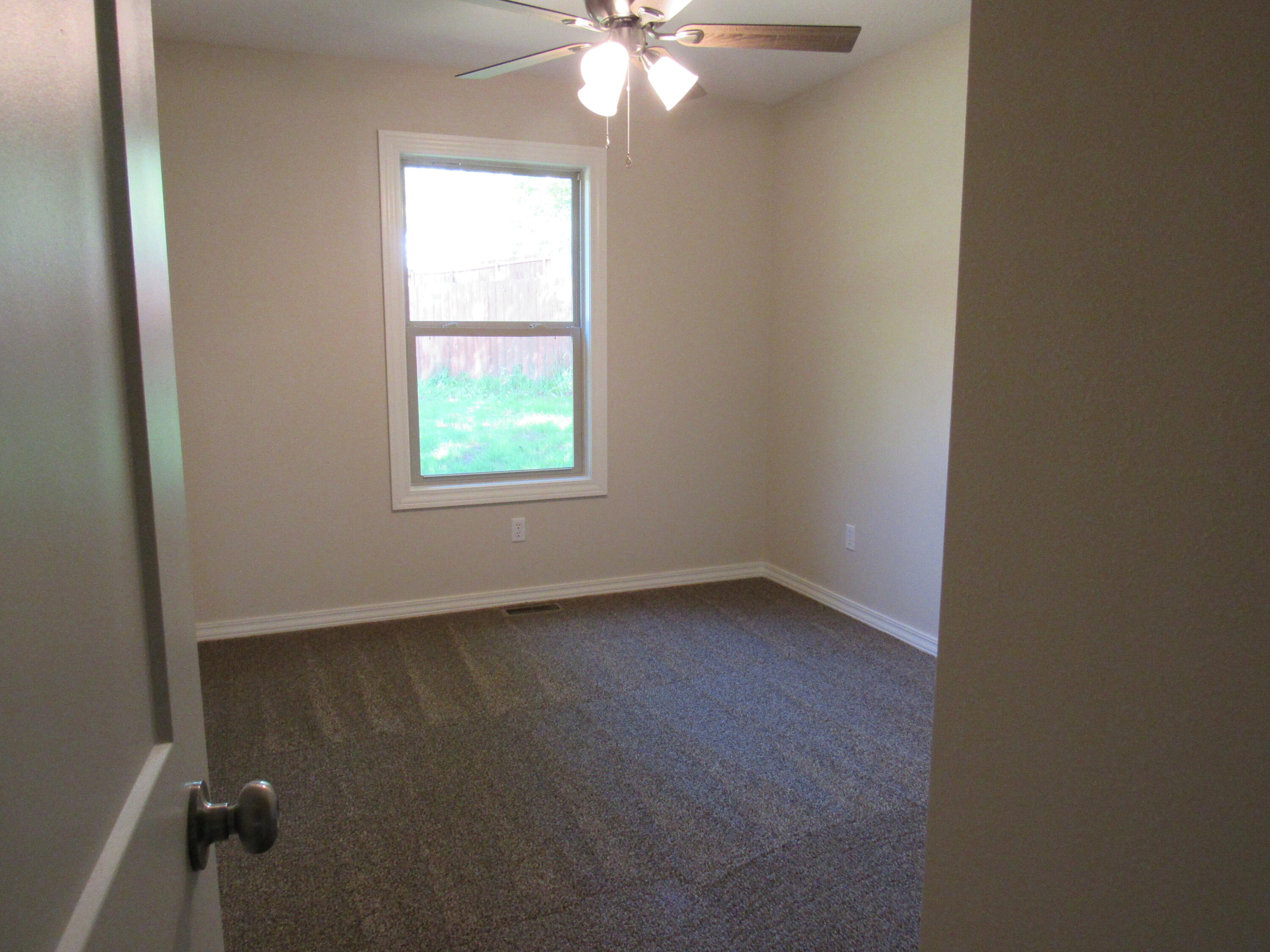 1560 Lacy Spring Drive Property Photo 28