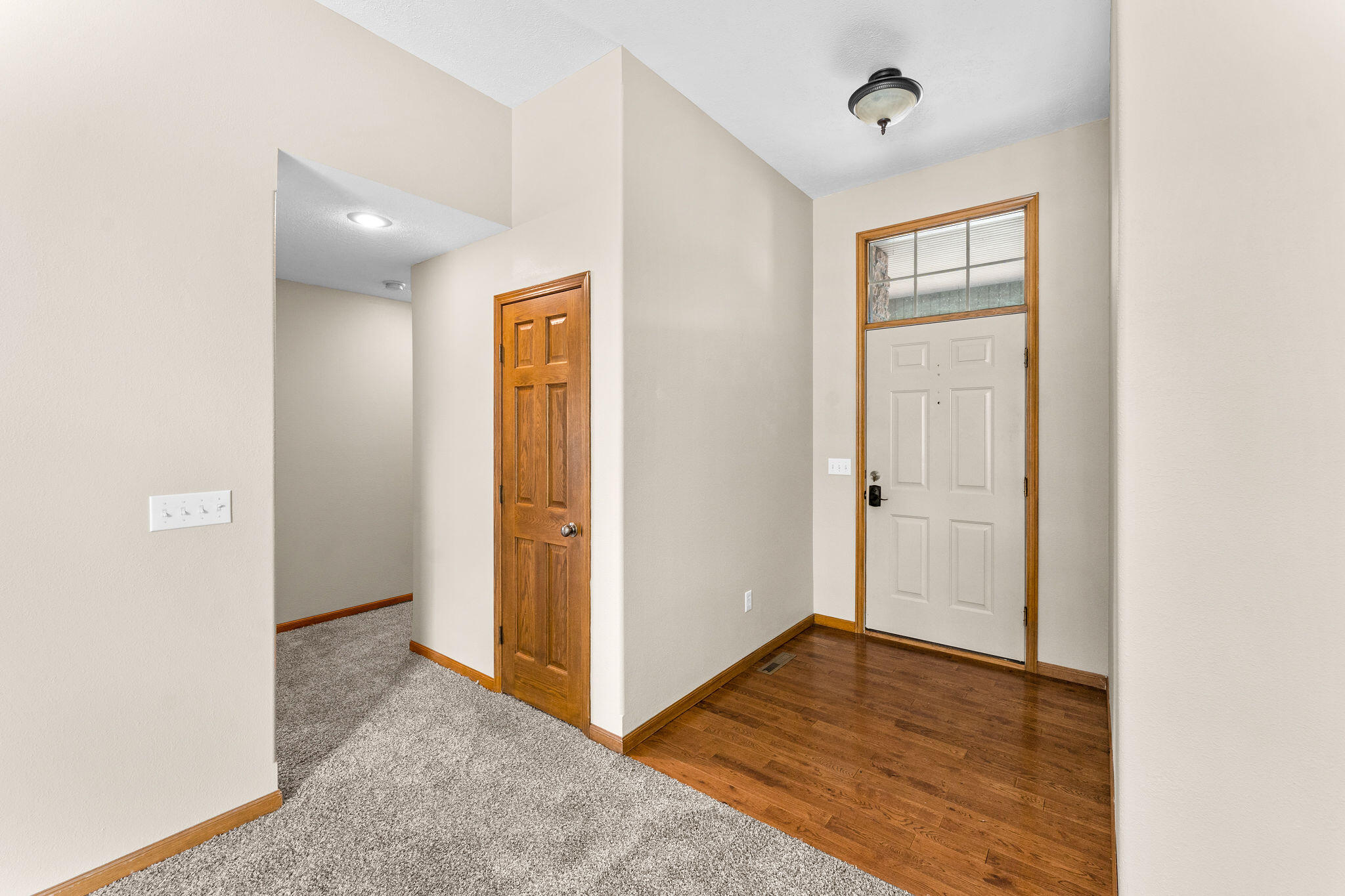 1734 Timber Lane Property Photo 4