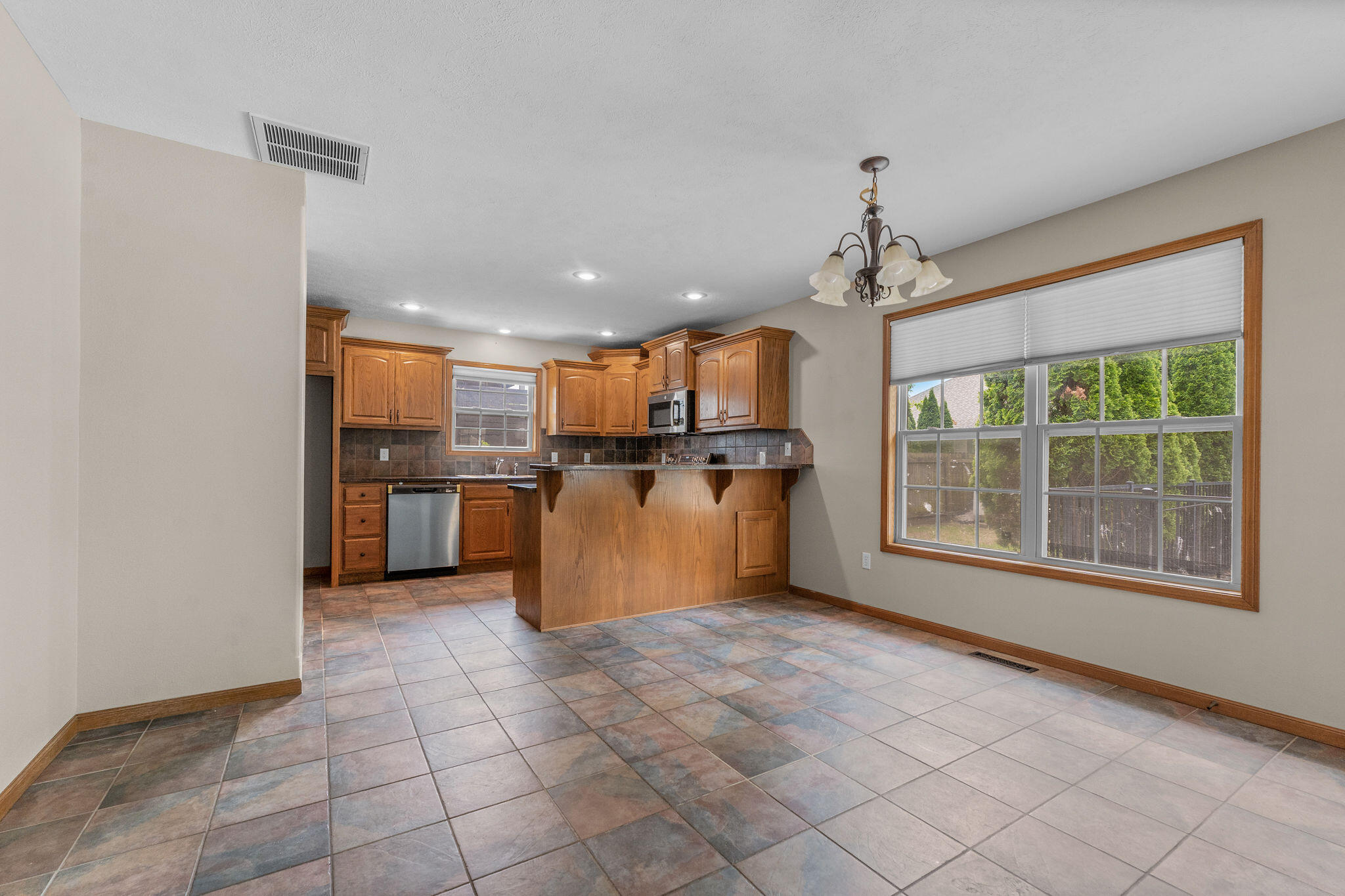 1734 Timber Lane Property Photo 10