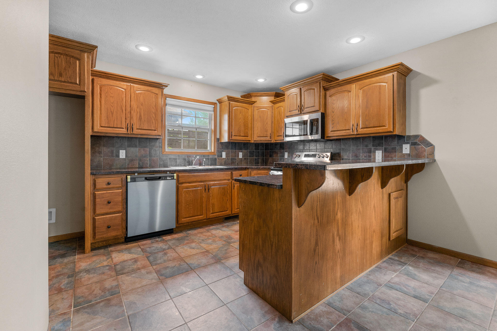 1734 Timber Lane Property Photo 11