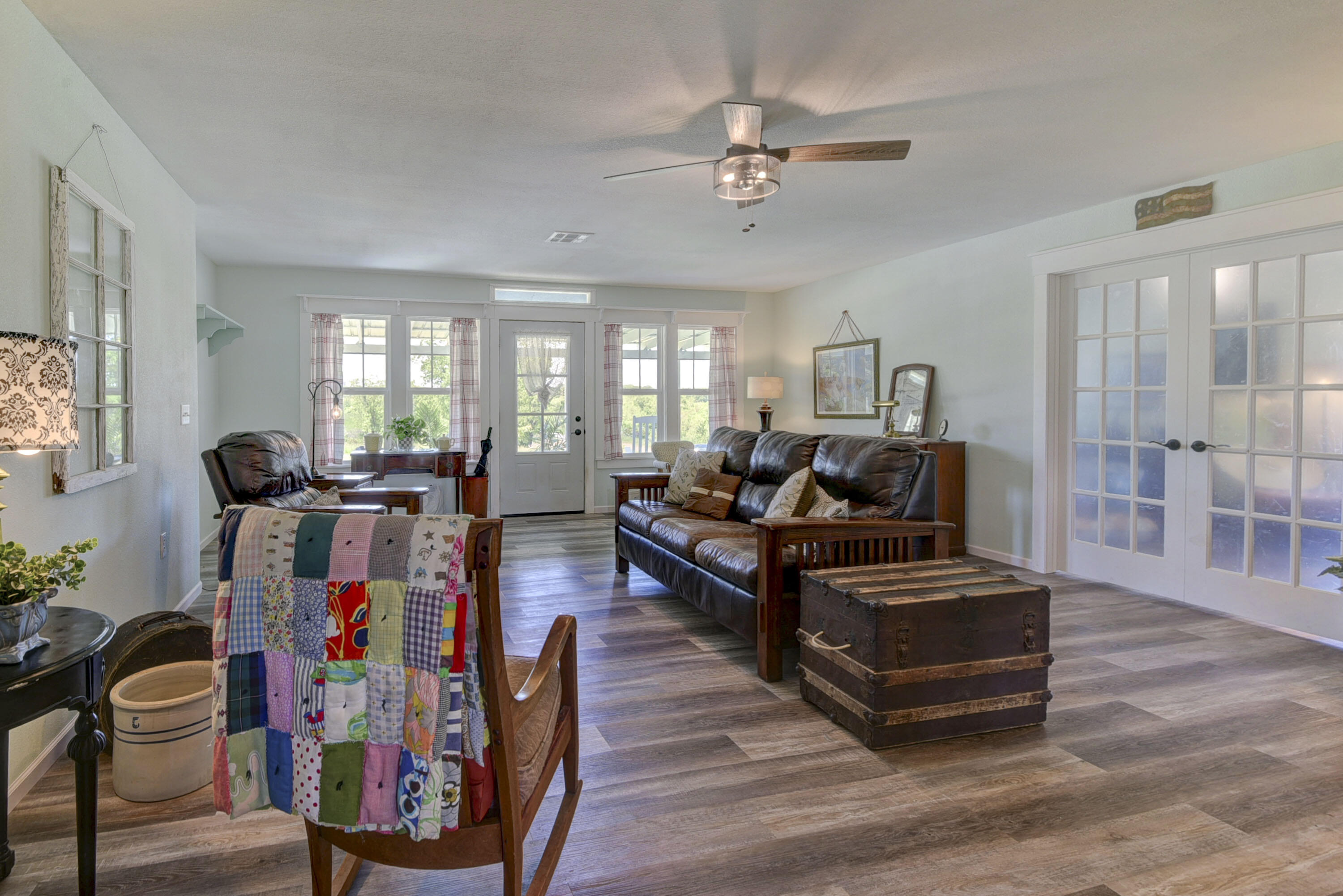 12030 Farm Road 1100 Property Photo 12