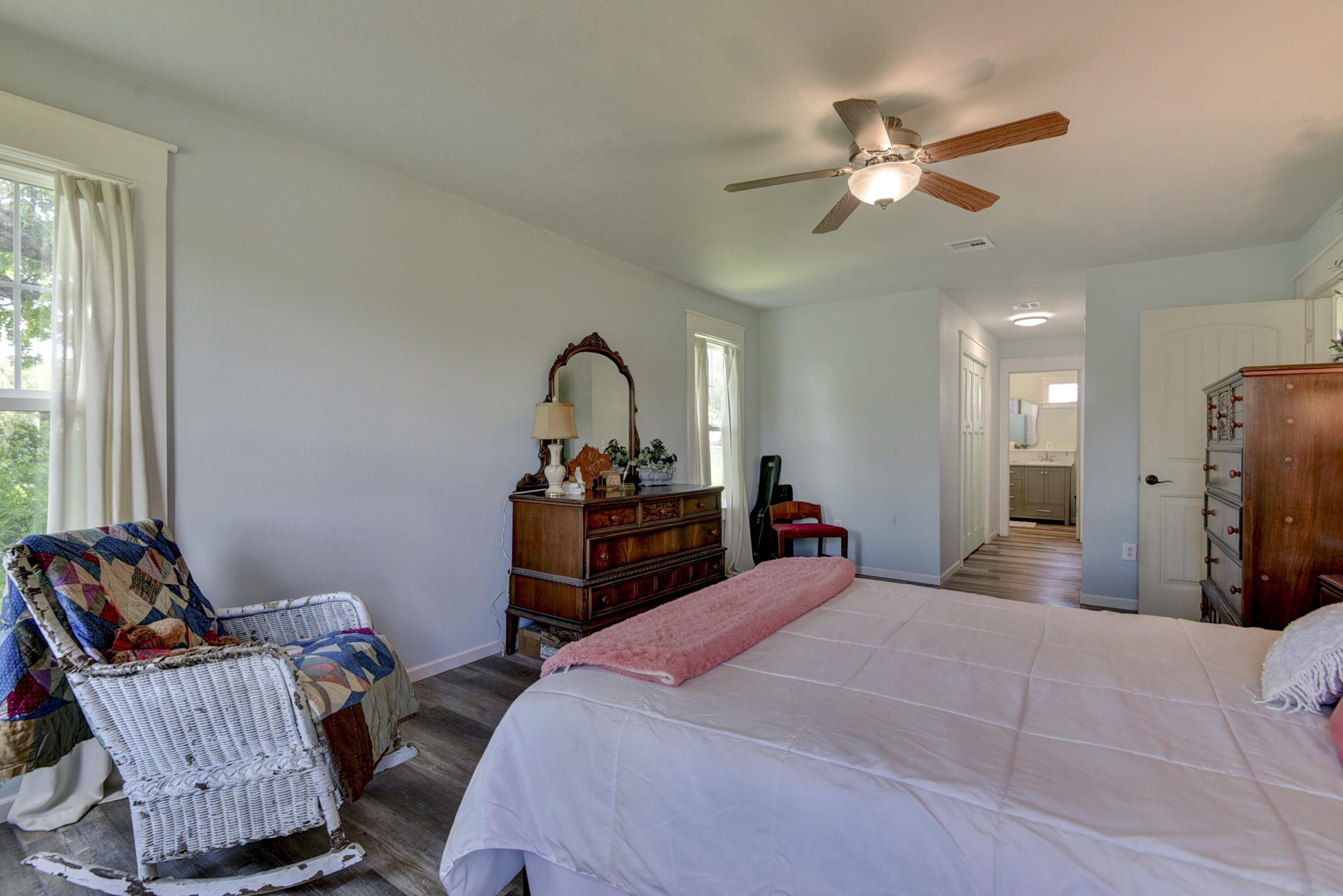 12030 Farm Road 1100 Property Photo 23