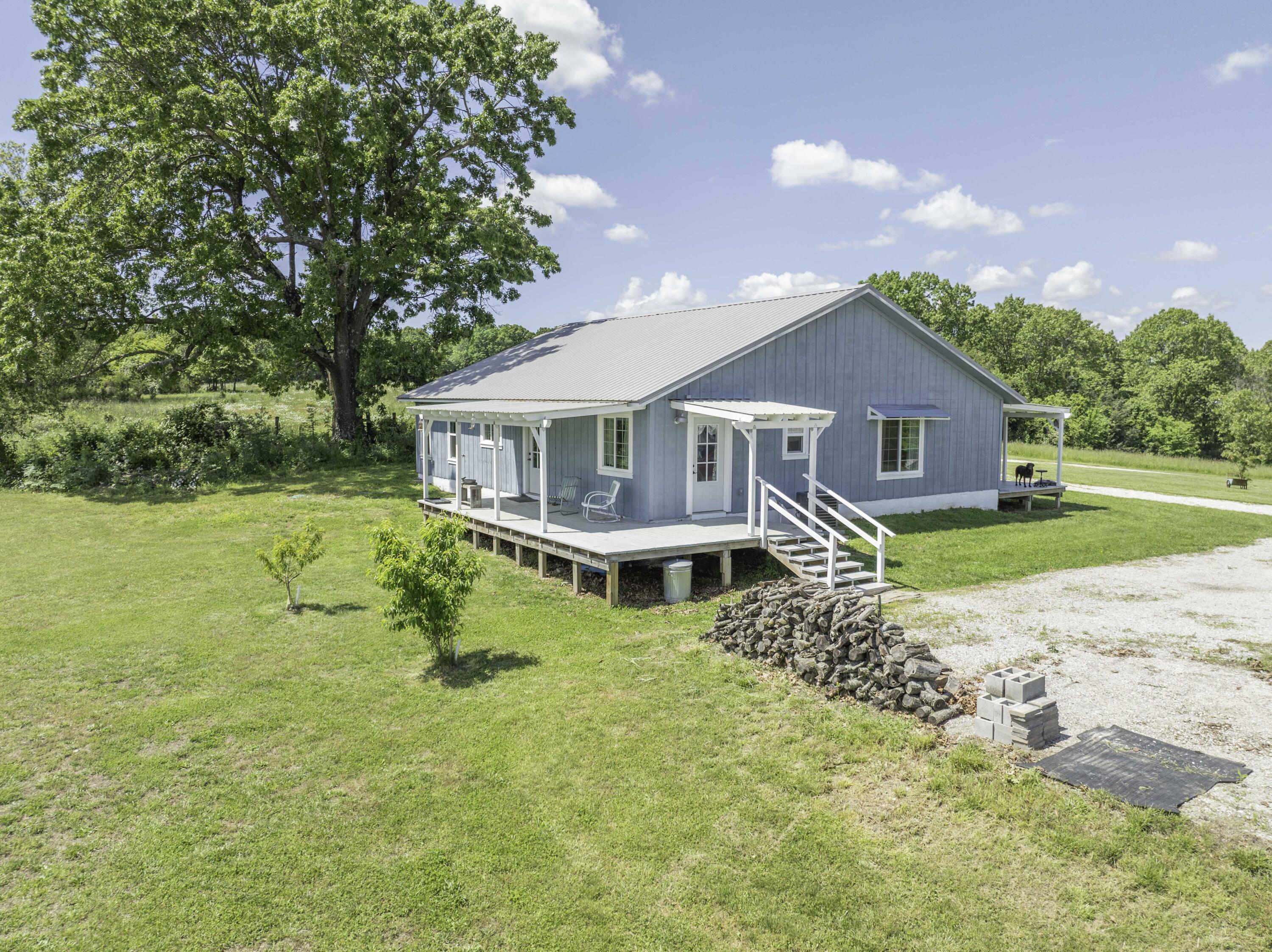 12030 Farm Road 1100 Property Photo 44
