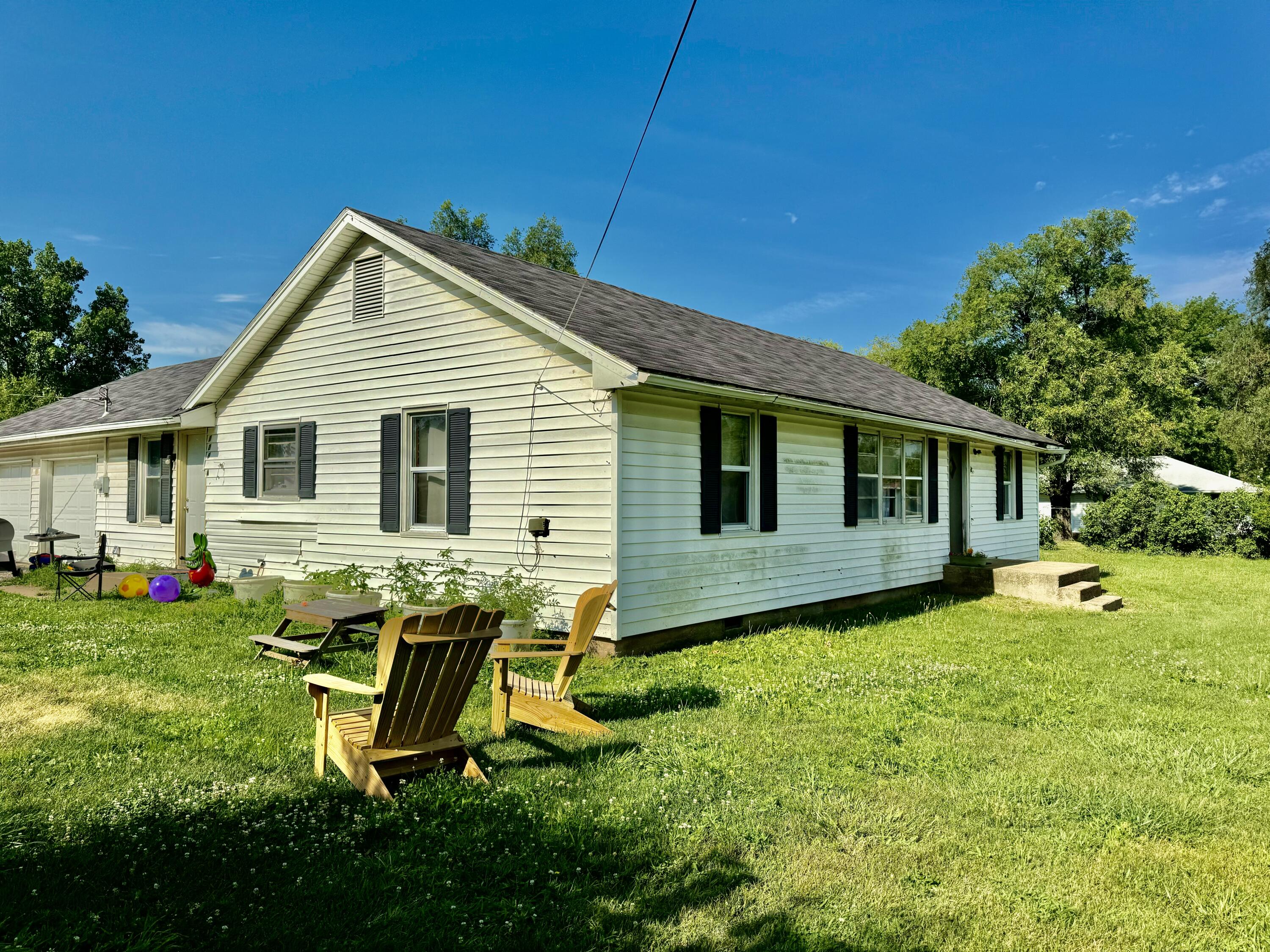 12824 Main Street Property Photo