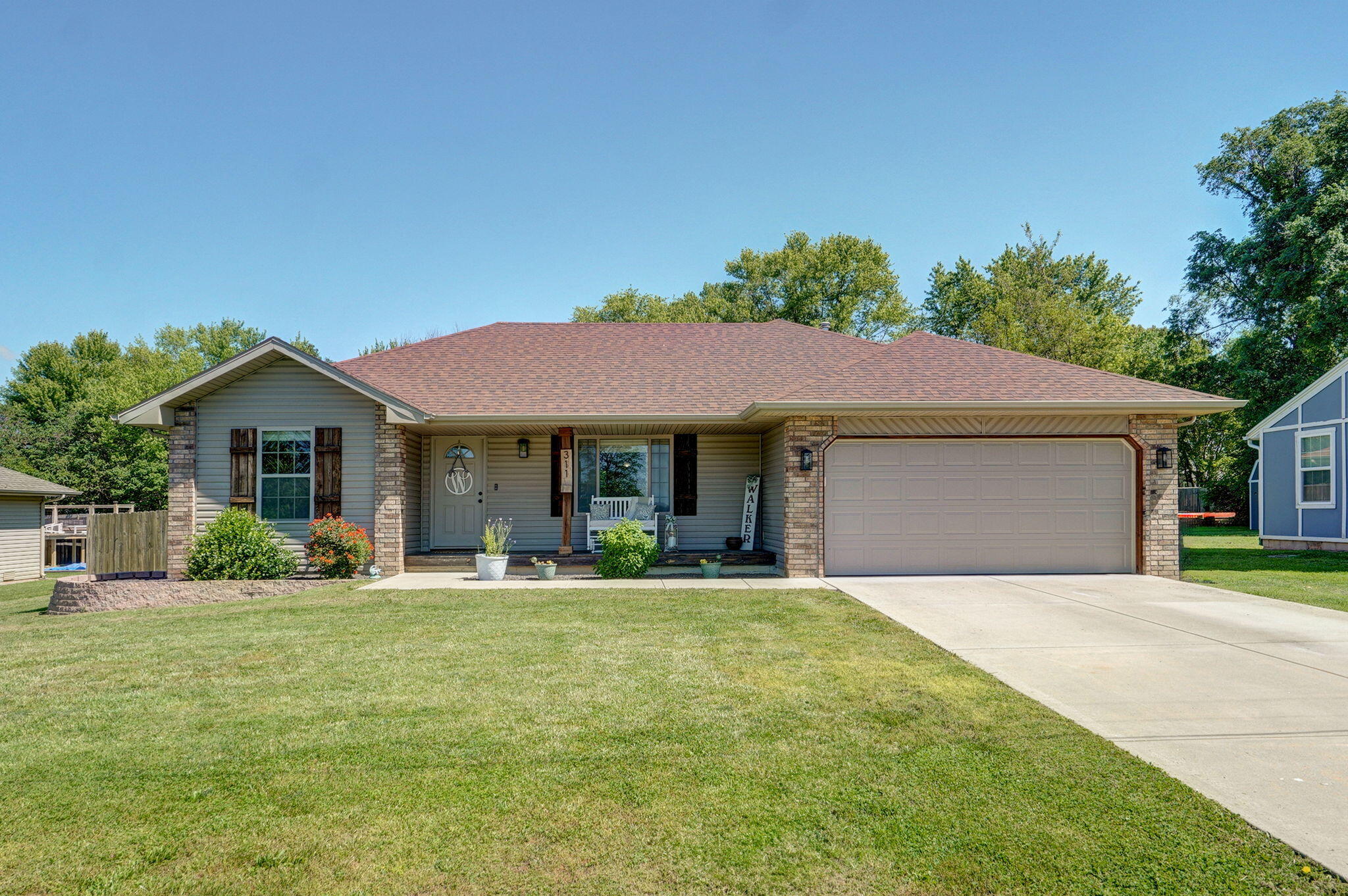 311 West Hayes Road Property Photo