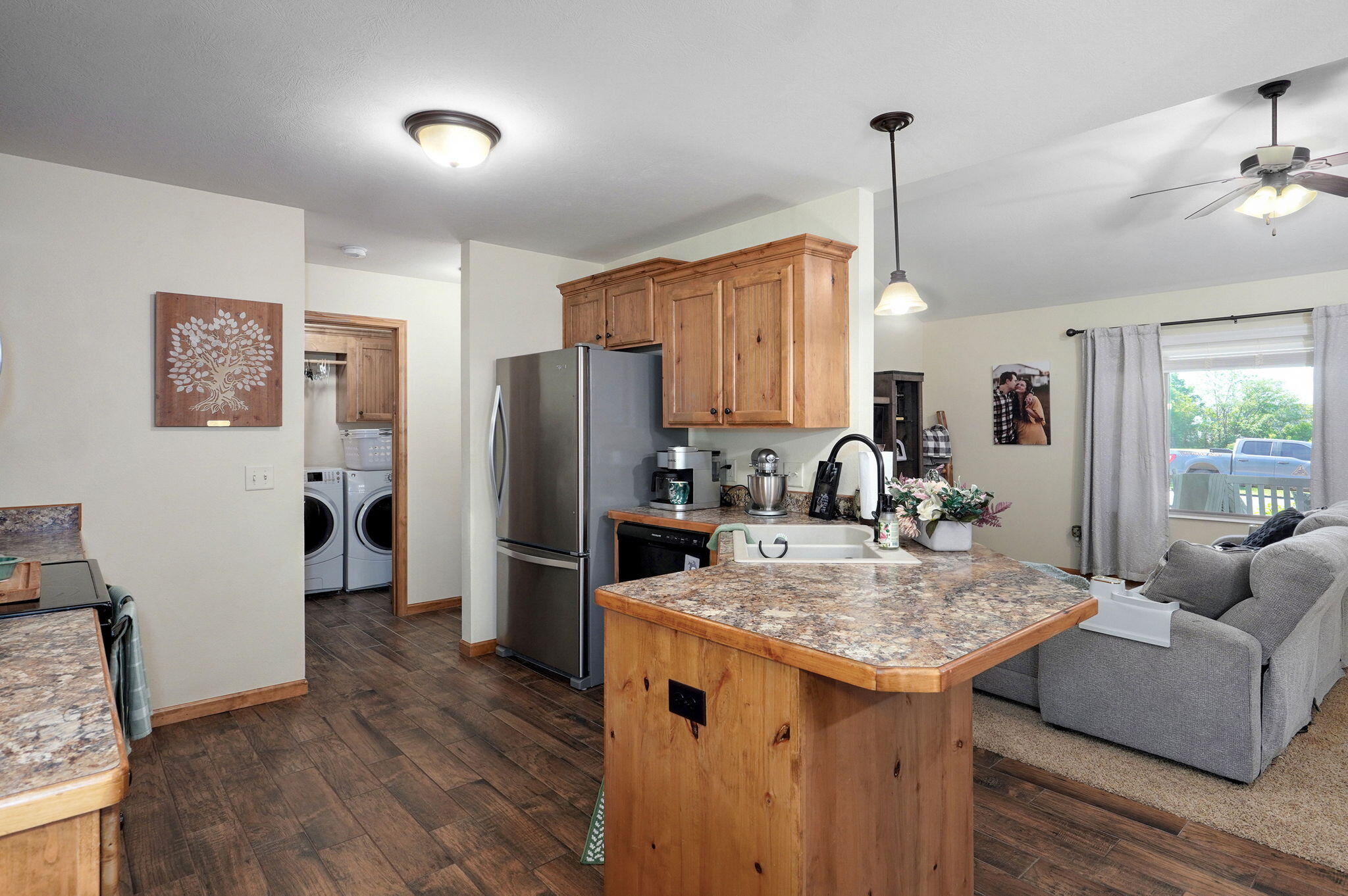 311 West Hayes Road Property Photo 11
