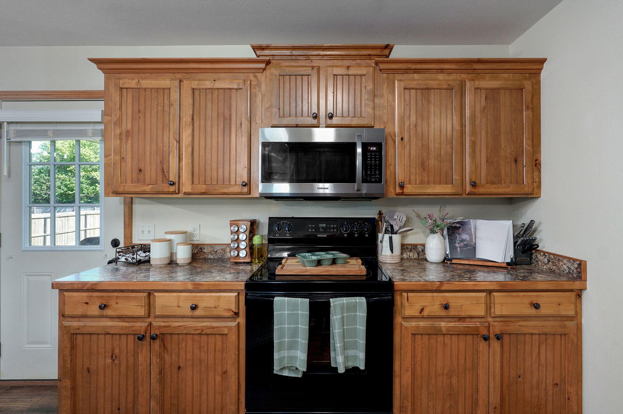 311 West Hayes Road Property Photo 12