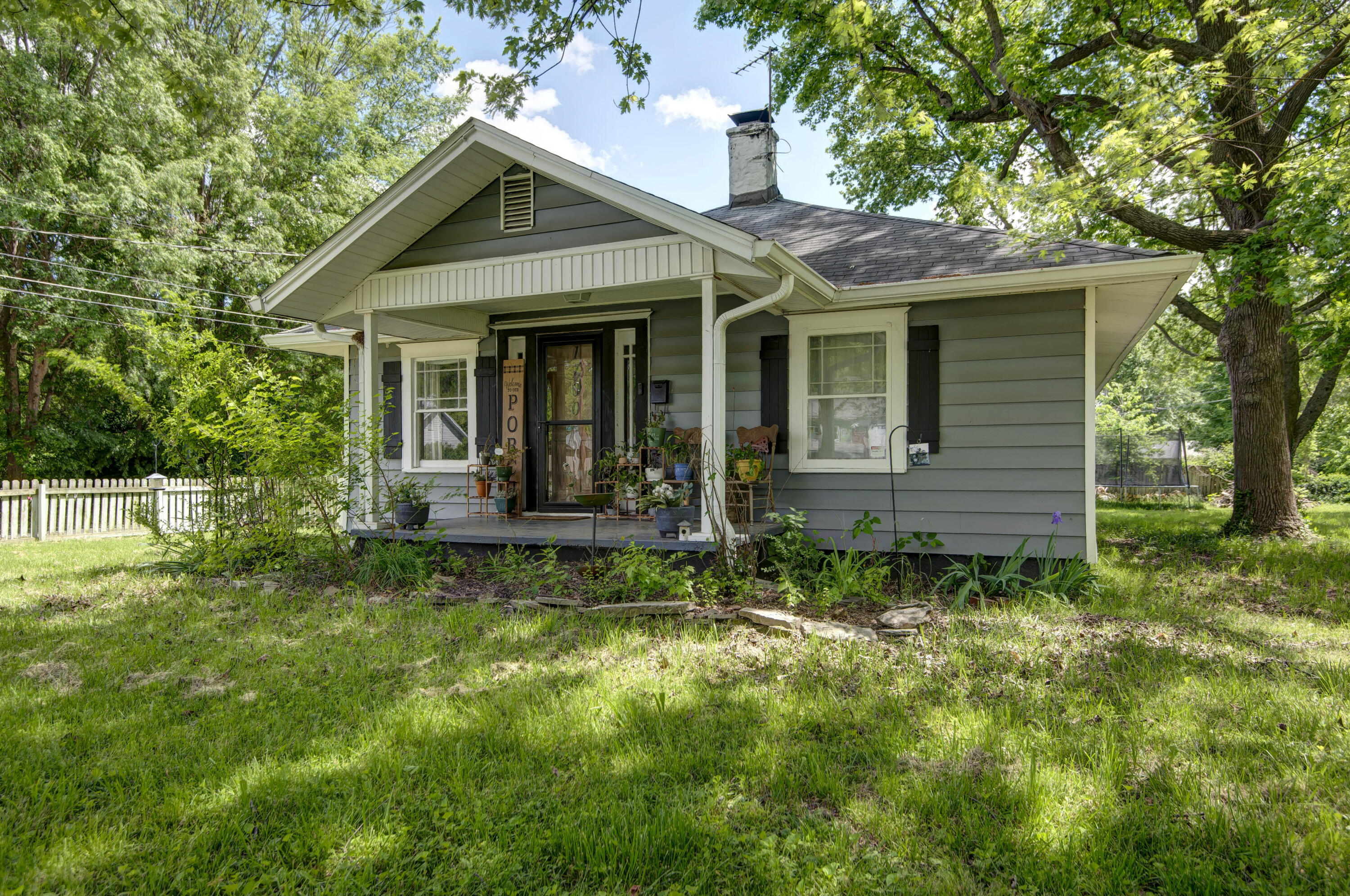 1700 West Webster Street Property Photo 1