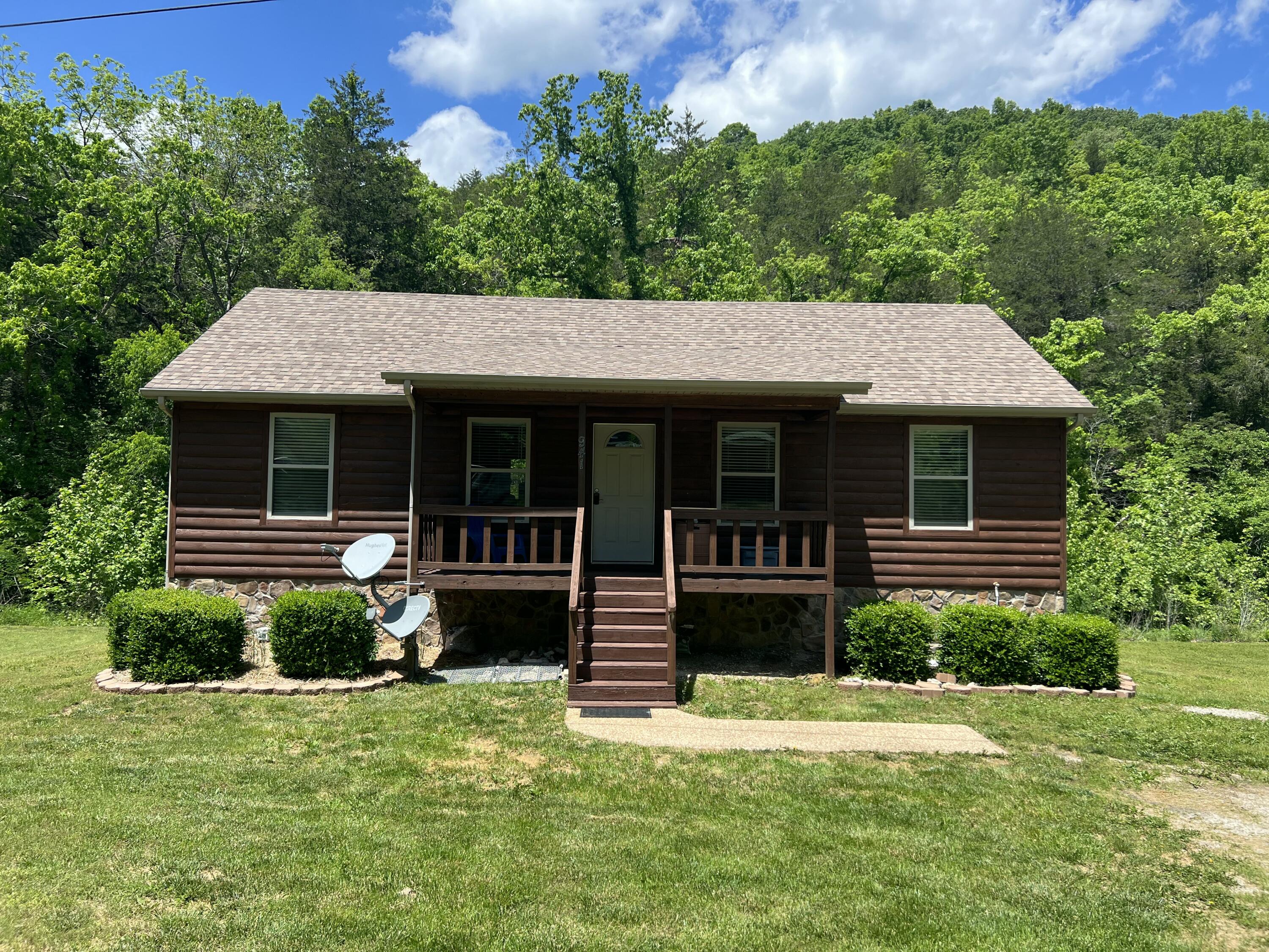 941 Peace In The Valley Road Property Photo 1