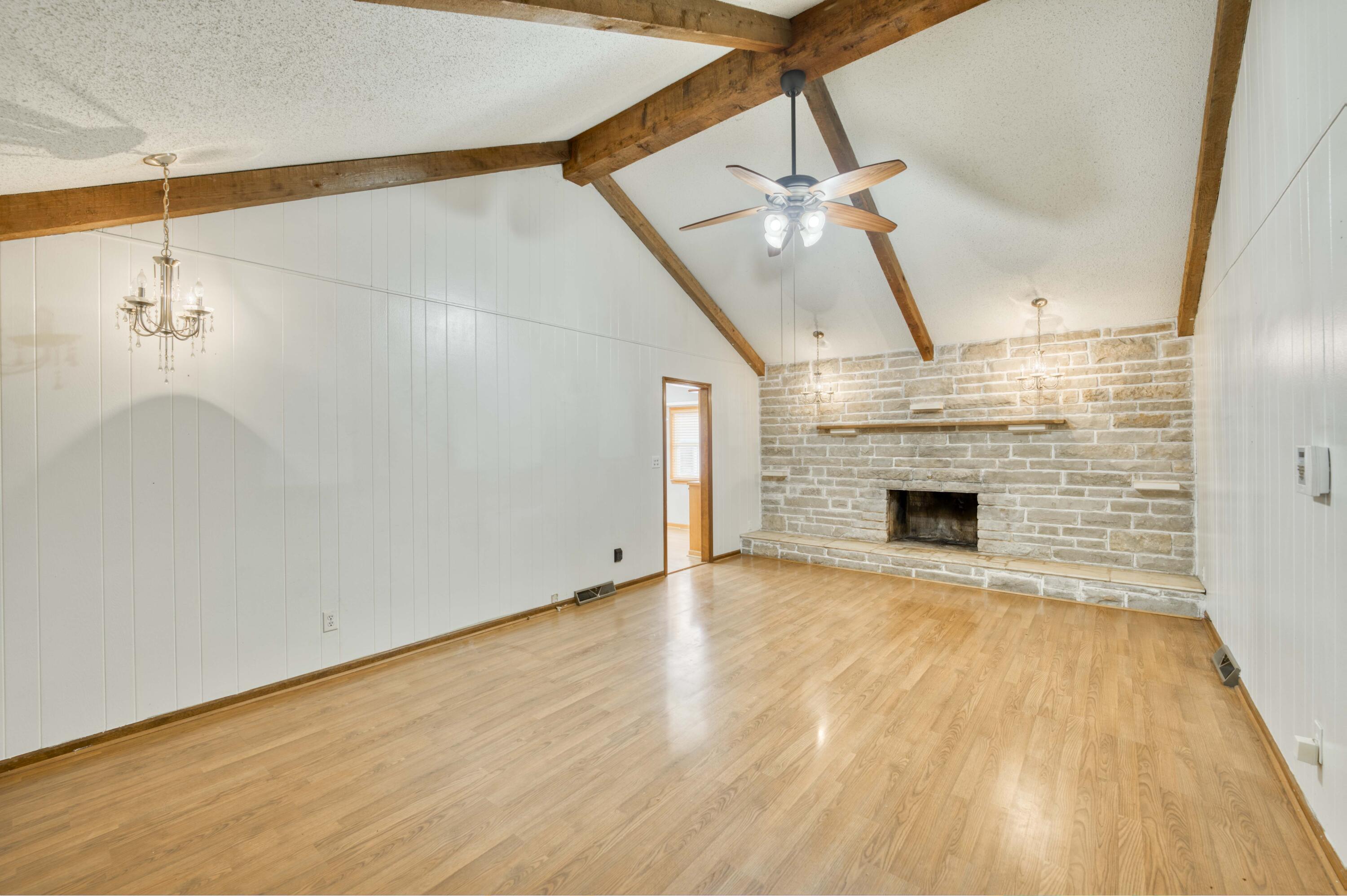 4852 South Charleston Avenue Property Photo 9
