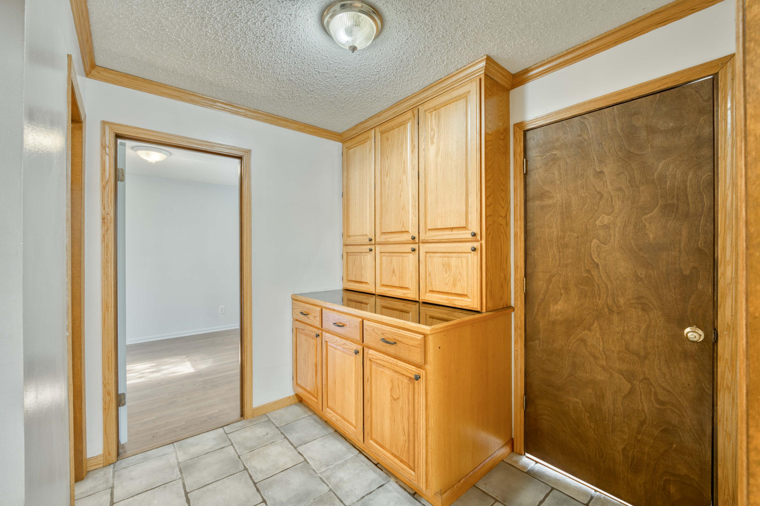 4852 South Charleston Avenue Property Photo 17