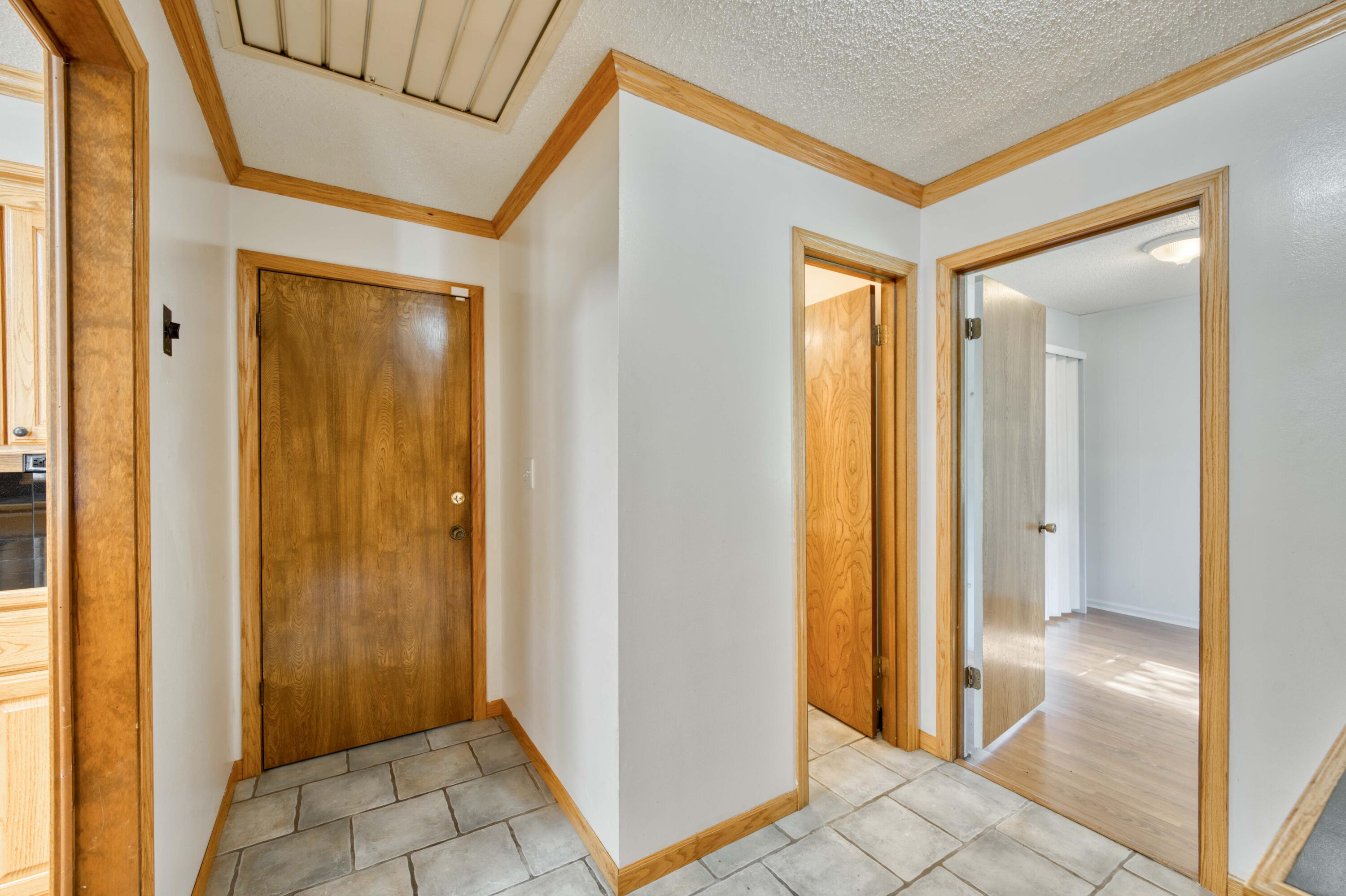 4852 South Charleston Avenue Property Photo 18