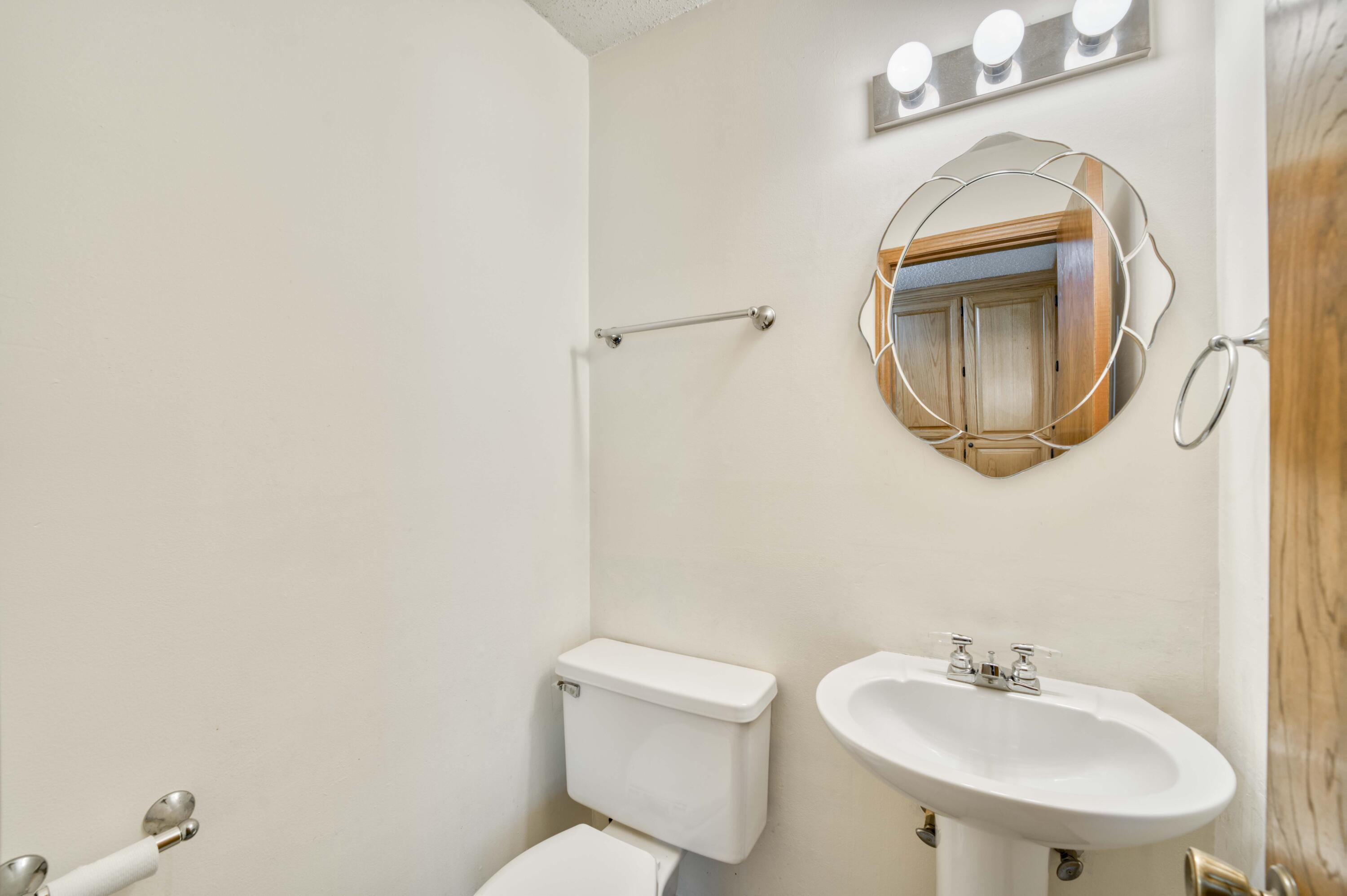 4852 South Charleston Avenue Property Photo 20